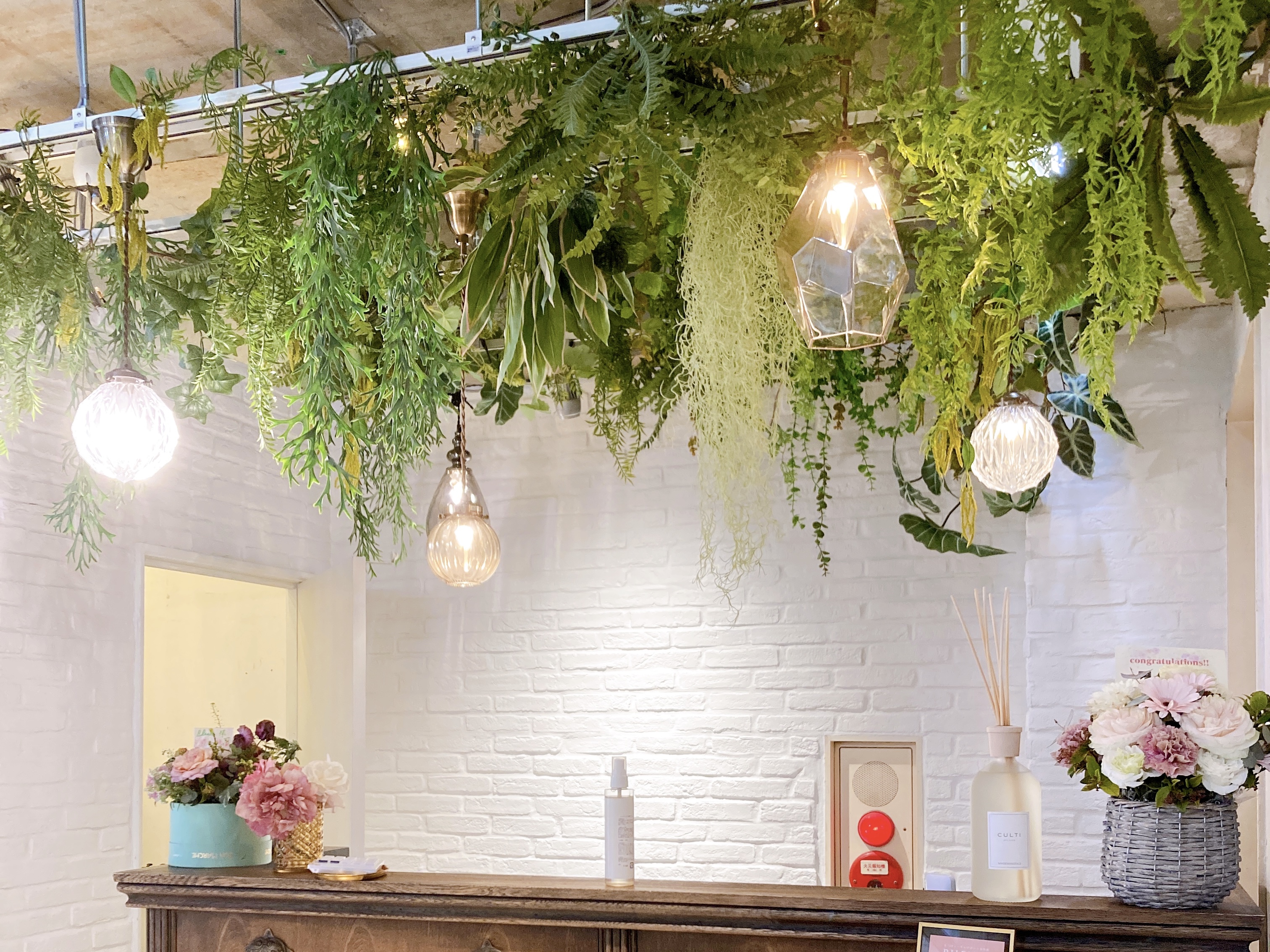 【新検見川】≪髪型ネイル自由・土日休み相談可能・研修中もお給料あり≫豊富なメニューと似合わせ技術がウリ！丁寧なカウンセリングでお客様としっかり向き合えるサロン「Eyelash Salon MOI（アイラッシュ サロン モイ）」からアイリスト（まつ毛エクステ・アイデザイナー）の求人☆☆