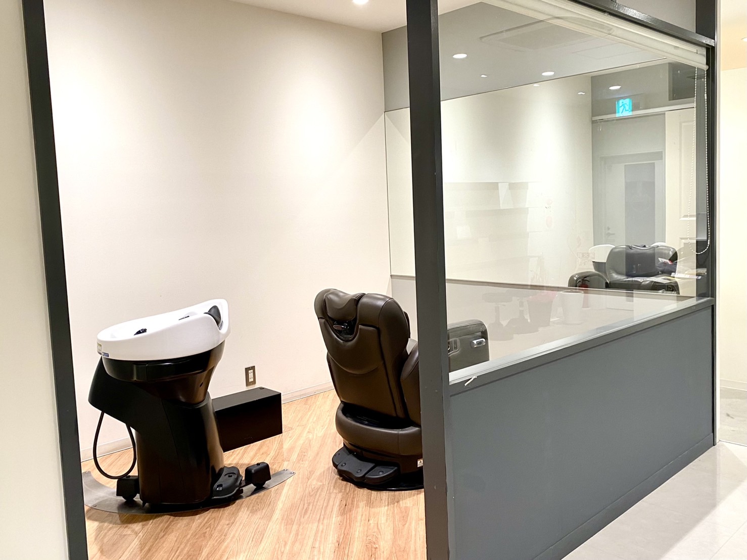 【深井】≪社会保険完備≫≪完全週休2日制≫≪スタイリストデビュー最短1年半≫充実した福利厚生で長く働ける環境です！幅広い年齢層から愛されるアットホームサロン！「cuore（クオーレ）」からアシスタント（美容師）の求人☆★