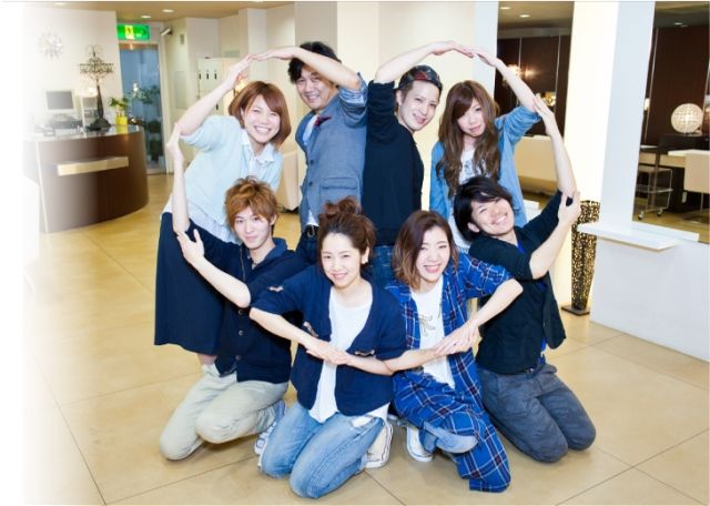 【河内花園】19時営業終了・毎月1回日曜定休あり・歩合でしっかり還元!美容室併設・地域密着型のアイラッシュサロン「abije(アビエ)」からアイリスト(まつげエクステ・まつげパーマ・アイブロウ)の求人☆☆