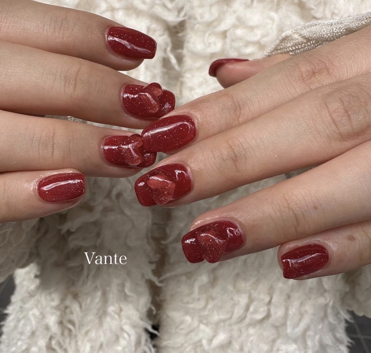 【寝屋川市駅】≪トータルビューティーサロン≫≪SNS頑張りたい方にオススメ≫≪早番遅番制度あり≫!20代女性から大人気のトータルビューティーサロン!「Vante(ヴァンテ)」からネイリスト(ネイル)の求人☆☆