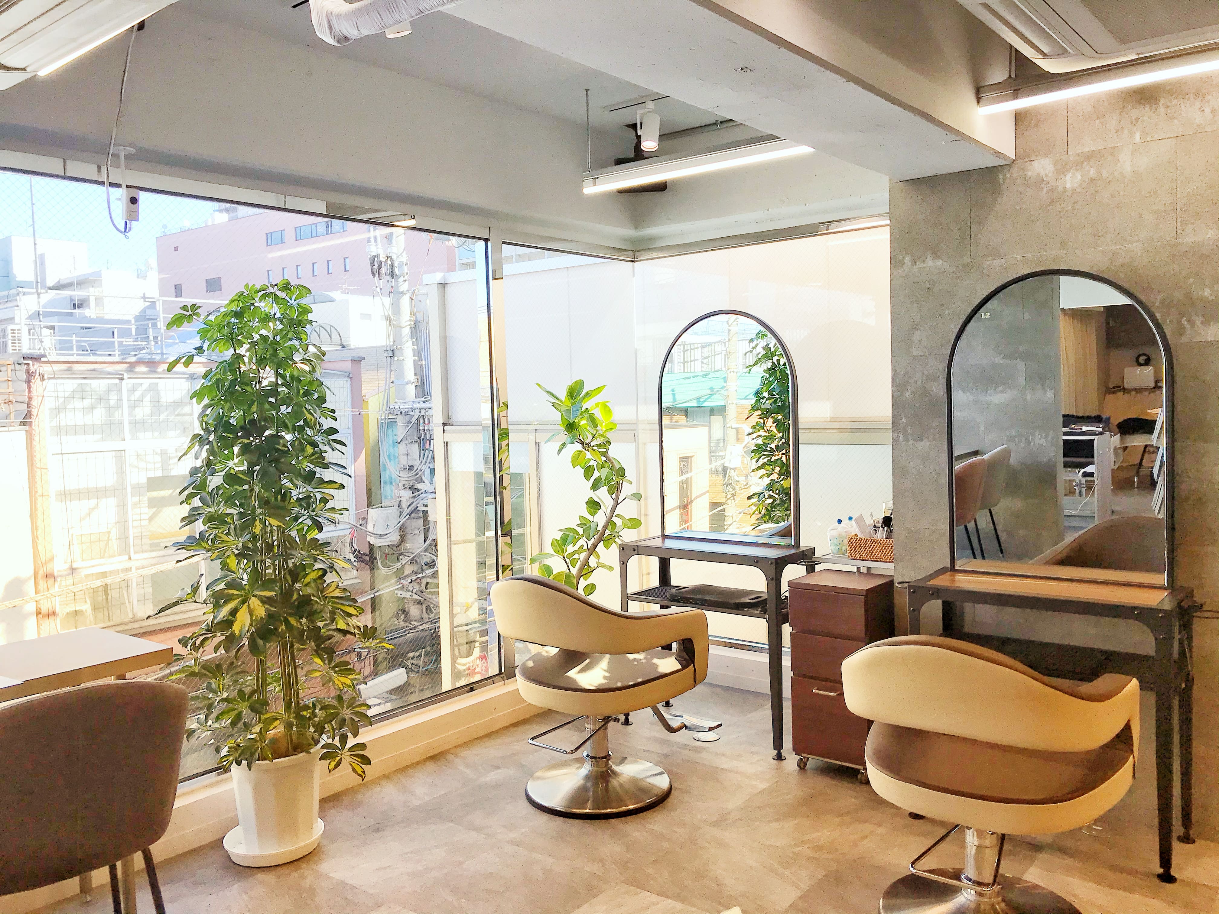 【吉祥寺】≪完全週休2日制・産休育休実績あり・客単価10000円以上≫福利厚生が充実しているサロン!女性が長く働きやすい環境です!「Rushell plaisir(ラッシェルプレジール)」からスタイリスト(美容師)の求人☆☆