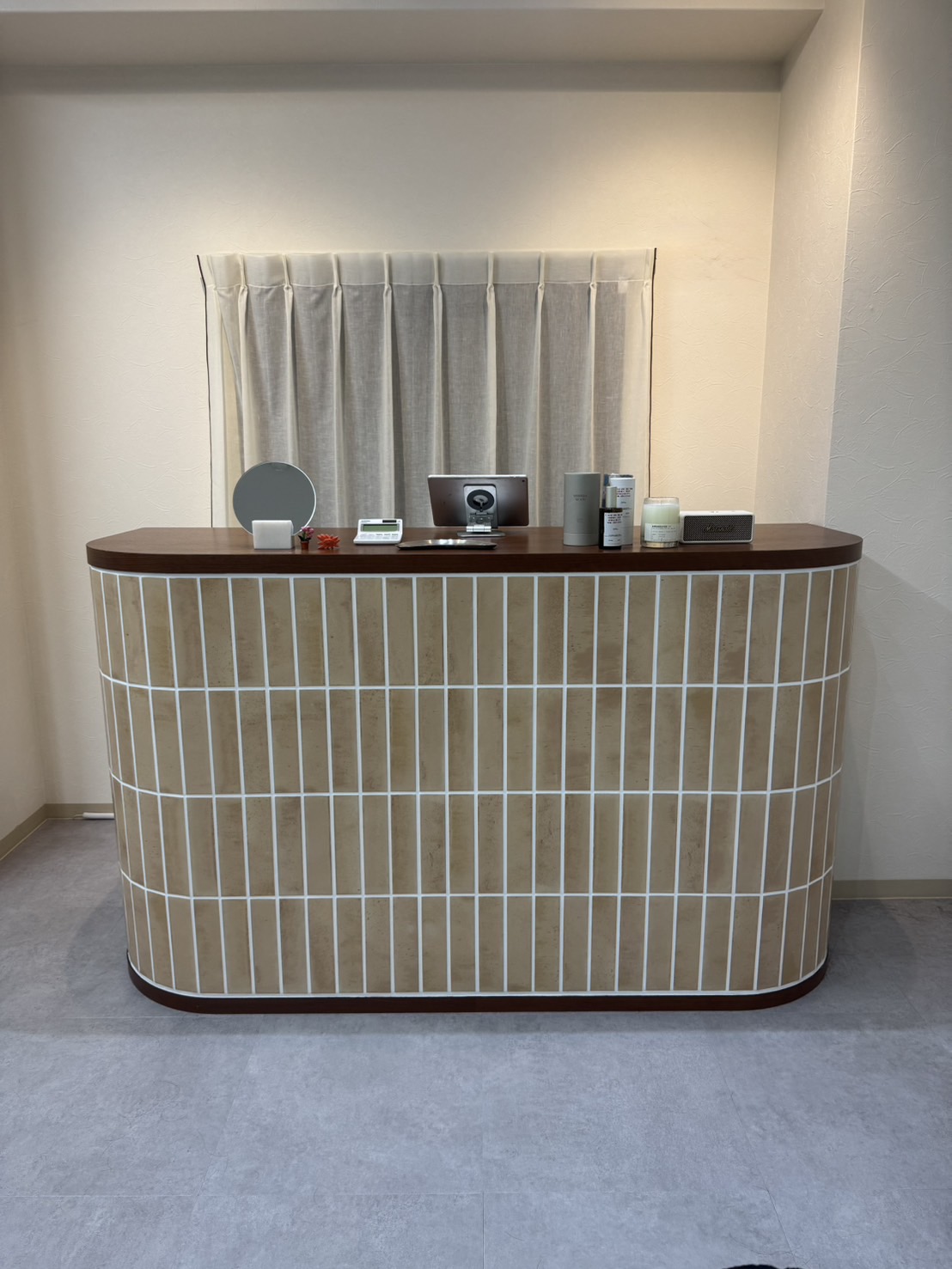 【中津】≪正社員・パートから選択OK≫≪カットカラー2時間枠≫≪単価9000円以上のため月収50万円以上も目指せる≫業務委託には珍しい交通費支給あり！スタイリストオンリーサロン「 SCALE 207（スケールニーマルナナ）」からスタイリスト（美容師）の求人☆★