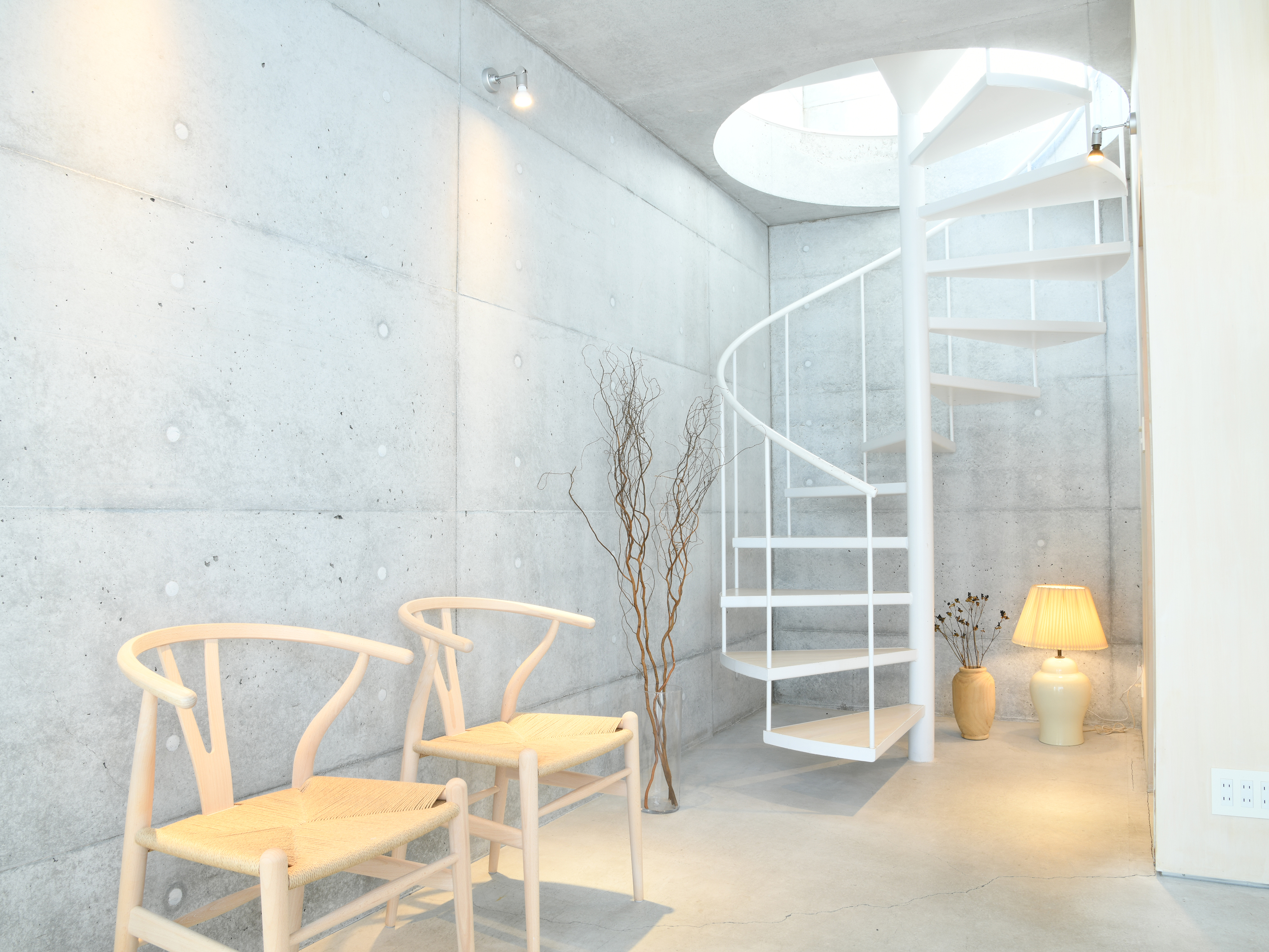 【北高崎】≪社会保険完備≫≪アイブロウメニューあり≫≪髪色・ネイル自由≫最先端メニュー取り扱いサロン!頑張った分だけ還元され、働きやすいサロンです!cooey. gillyeye(クーイー ジリーアイ)からアイリスト(まつげエクステ・まつげパーマ・アイブロウ)の求人☆☆