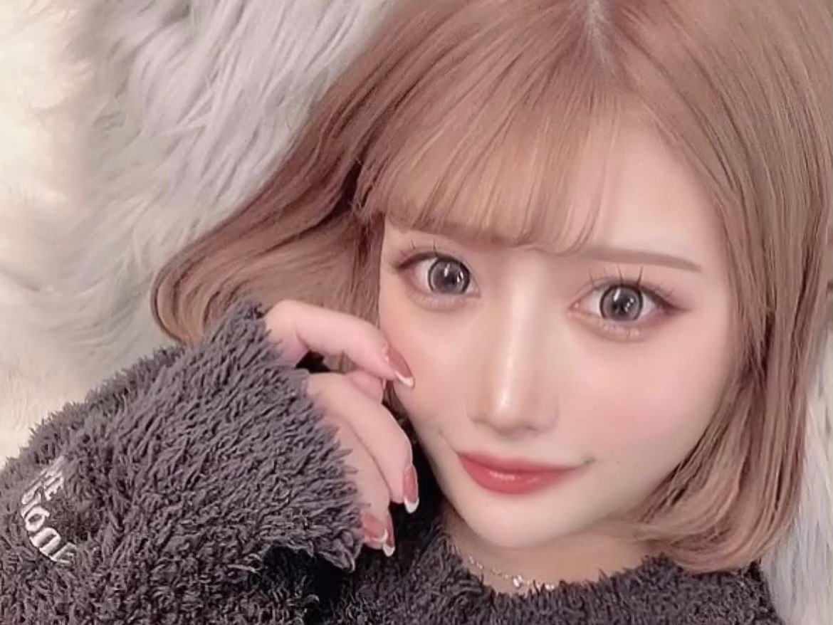 【櫛田神社前駅】≪未経験OK・毎週日曜休み・実働8時間・社会保険完備・髪型や服装は自由・最大月9日休み≫未経験でも充実した研修体制があるのでご安心ください！アイラッシュとヘアセットを取り扱うトータルビューティーサロン「eyelash MUA（アイラッシュムーア）」からアイリスト（アイデザイナー・まつげエクステ）の求人☆☆