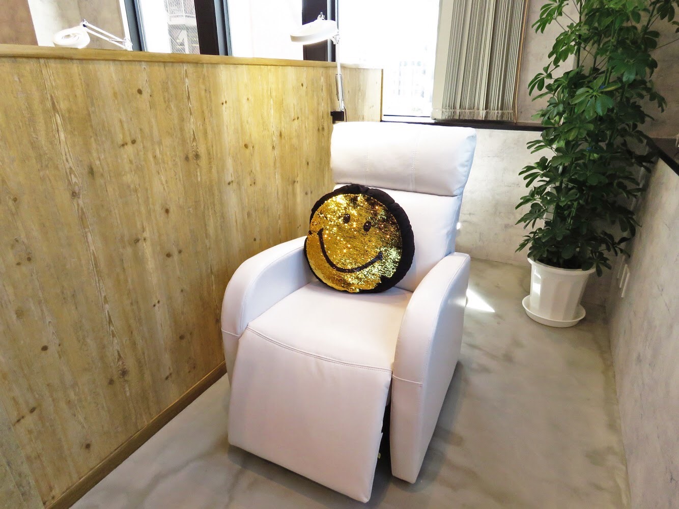 【錦糸町】≪髪色自由・ネイルOK≫≪月2回まで土日休み◎≫≪産休育休実績あり≫女性にとって働きやすい環境が整った大人気サロン！頑張れば頑張った分だけ還元される給与システムがあります！「marry 錦糸町店（マリーキンシチョウテン）」からアイリスト（まつげエクステ・まつげパーマ・アイブロウ）の求人☆☆