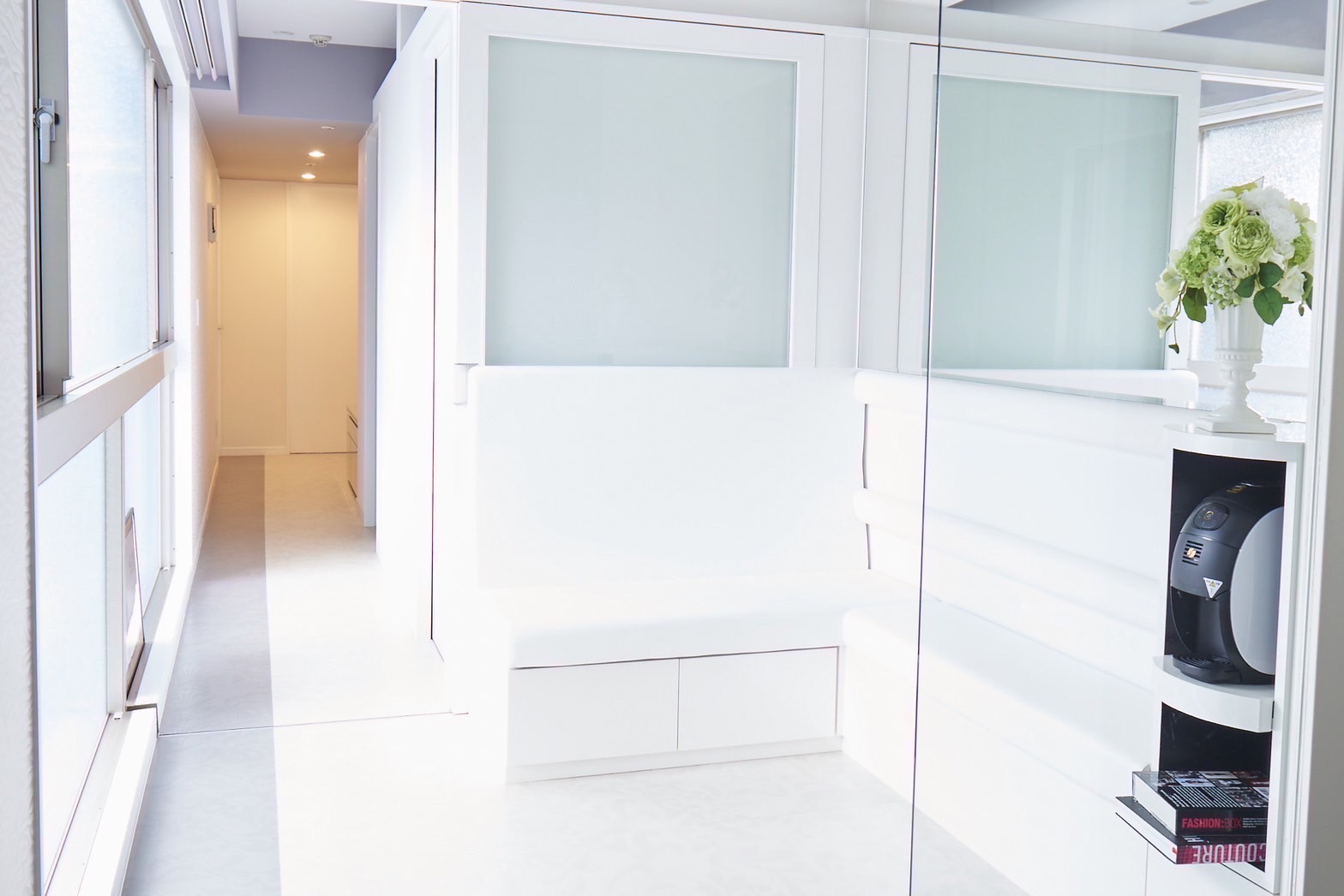 【四ツ橋】≪土日休みOK≫≪実働8時間≫≪社会保険完備≫最新のLED脱毛機器を導入したトータルエステサロン！働きやすさ抜群で無理なくお仕事できます！未経験の方も安心の研修体制がオススメ！「I me.（アイミー）」からアイリストの求人☆☆