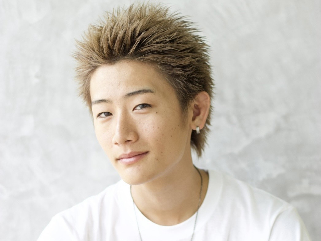 【三ノ宮】≪完全週休2日≫≪社会保険完備≫ここにしかない床屋でお客様に最高のサービス、空間を提供します「床屋にもう（トコヤニモウ）」からアシスタント（美容師・理容師）の募集☆★