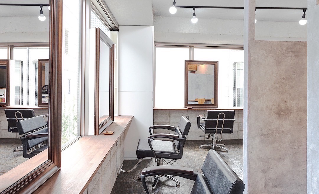 【田町】≪営業時間内レッスンOK≫≪最短1年半でデビュー可能≫効率的に学びながらデビューを目指すことができます！離職率が低く、長く活躍できるアットホームサロン！「Lebens（レベンス）」からアシスタント（美容師）の求人☆★