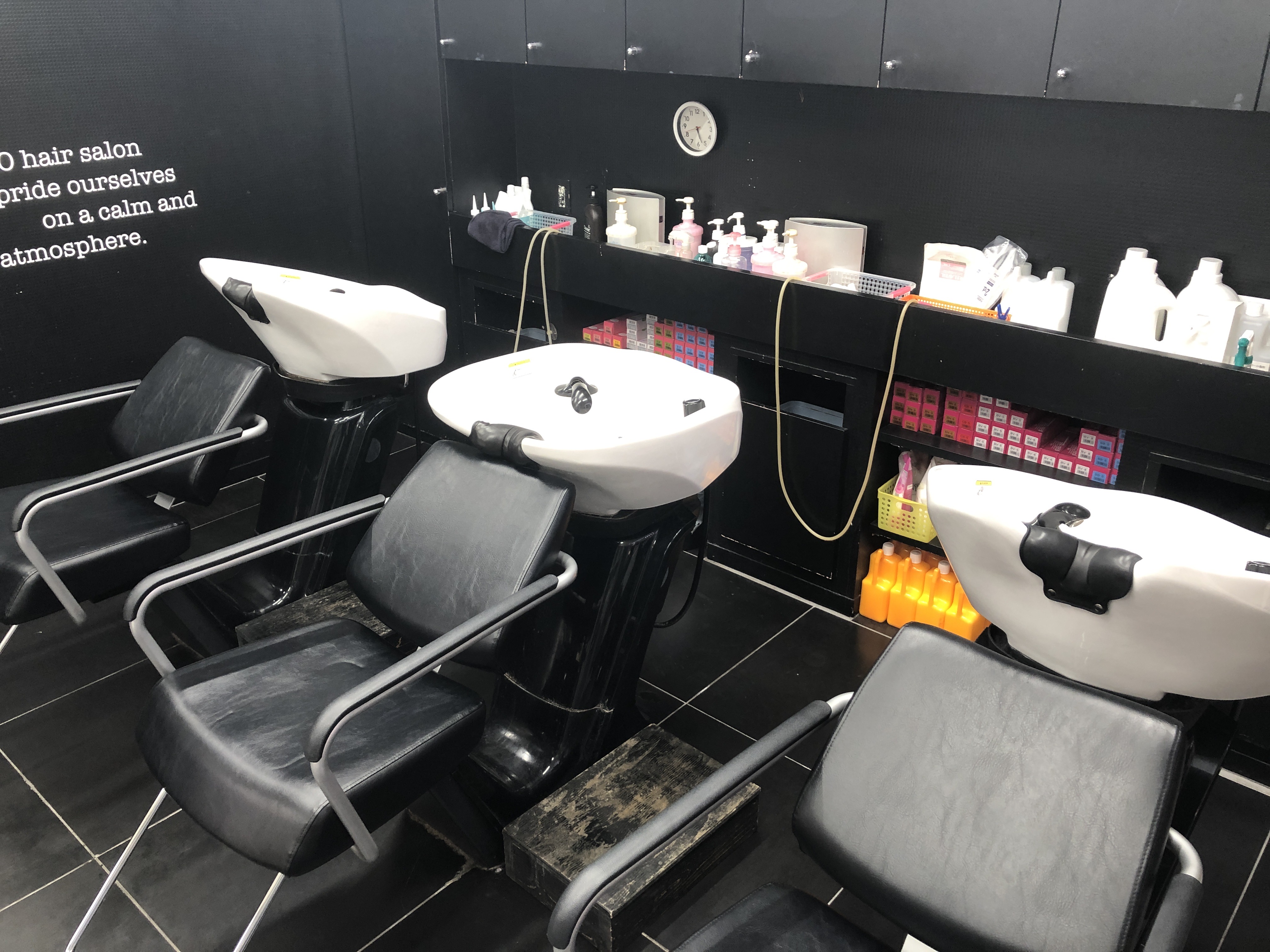 【東海学園前駅】≪営業時間17時迄・16時迄の勤務OK・ダブルワークの相談可能・理容師OK≫子育て中のママさんやブランクのある方も大歓迎です！！小さなお子様からお年寄りまで幅広い年代の方との出会いがある地域密着型のファミリーサロン「美容室GREEN APPLE 新南部店（ビヨウシツ グリーンアップルシンナベテン）」からアシスタント（美容師・理容師）の求人☆★