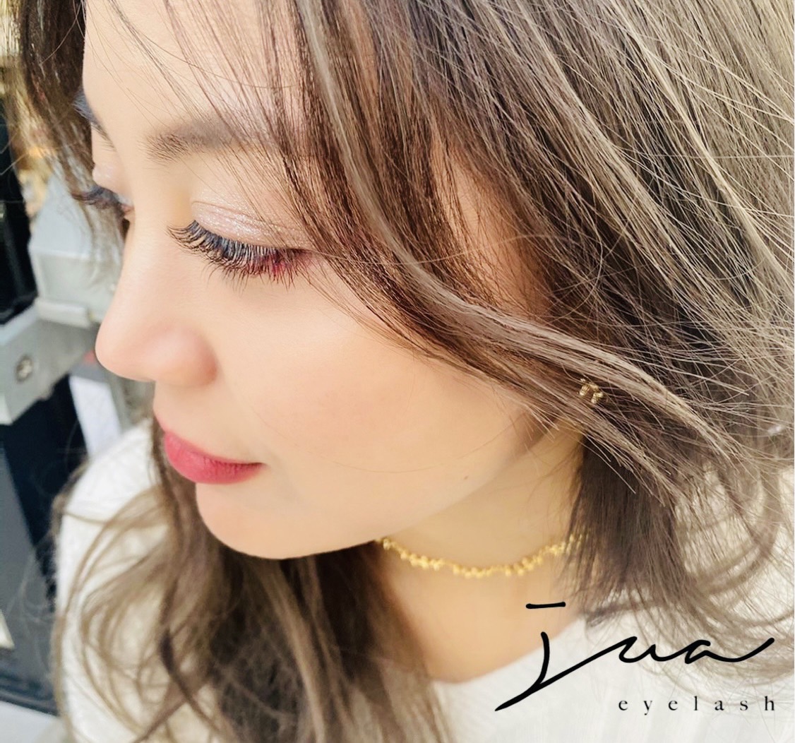 【渋谷駅】≪髪色・ネイル自由≫≪経験者歓迎≫スタッフさんへの縛りが少なく、ストレスの少ない楽しい職場です!豊富なメニューを取り揃え、半個室でリラックスできるサロン「jua eyelash(ジュアアイラッシュ)」からアイリスト(まつげエクステ・まつげパーマ・アイブロウ)の求人☆☆