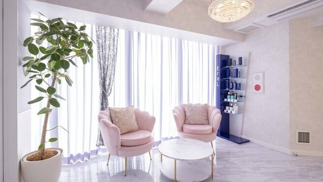 【麻布十番】≪ヘッドスパ専門店・完全週休2日制・社会保険完備≫最新機器を使った最高級のサービスを提供しています！研修体制も整っているので、経験の浅い方でも安心して働けるサロン！「LAVENDIA Azabu（ラベンディアアザブ）」からスパニスト（美容師）の求人☆★☆