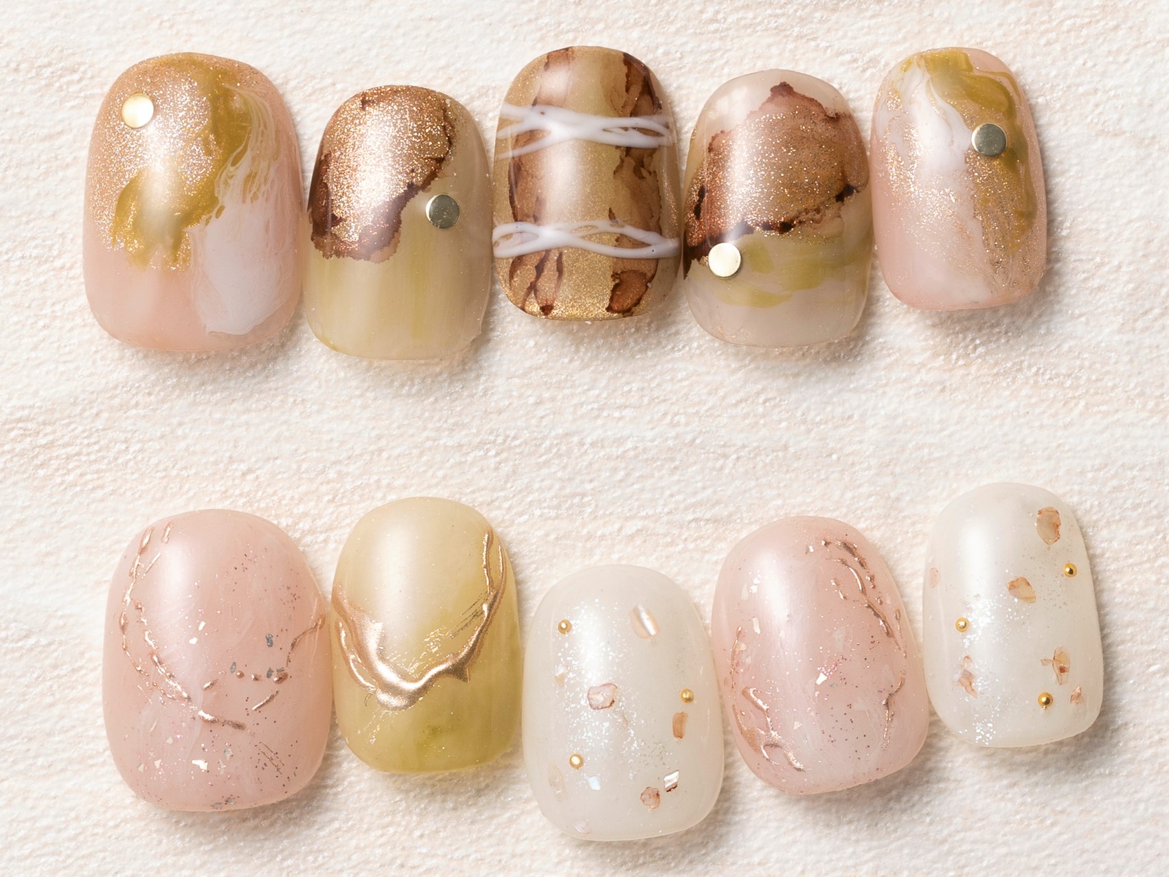 【池袋】≪月8日休み≫≪社会保険完備≫≪独立支援制度あり≫サロン選びに不安がある方にオススメ！頑張りがお給料としてしっかり還元されます！「I nails 池袋店（アイネイルズイケブクロテン）」からネイリスト（ネイル）の求人☆★