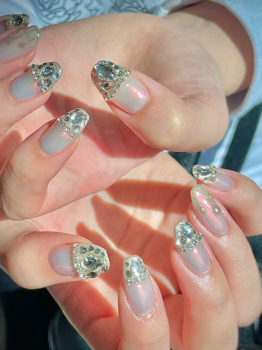 【横浜】≪昼食手当あり≫≪社会保険完備≫≪月8日休み≫安心の研修制度！これからネイリストとして働きたい方にピッタリ！働きやすく好条件のサロン「NAIL MAISON 横浜店（ネイルメゾンヨコハマテン）」からネイリスト（ネイル）の求人☆★