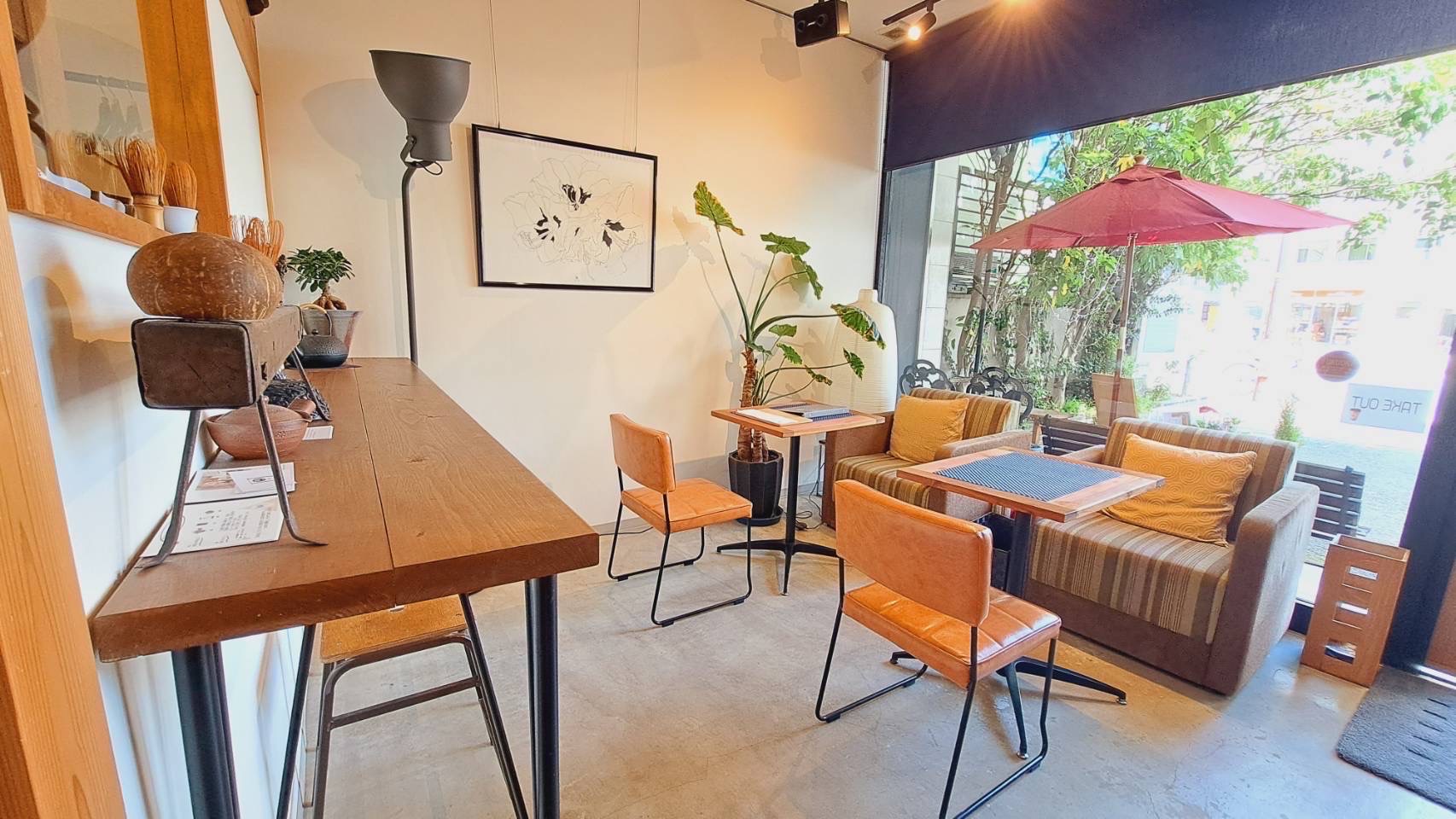 【唐人町】≪社会保険完備・基本残業なし・産休育休実績あり・19時迄に退勤可能・16時迄の勤務OK（パートアルバイト）・営業時間中レッスンOK≫プライベートも充実させながらお仕事できる環境です！大人女性中心に心地の良い空間を提供するヘアサロン「shaka（シャカ）」からアシスタント（美容師）の求人☆★