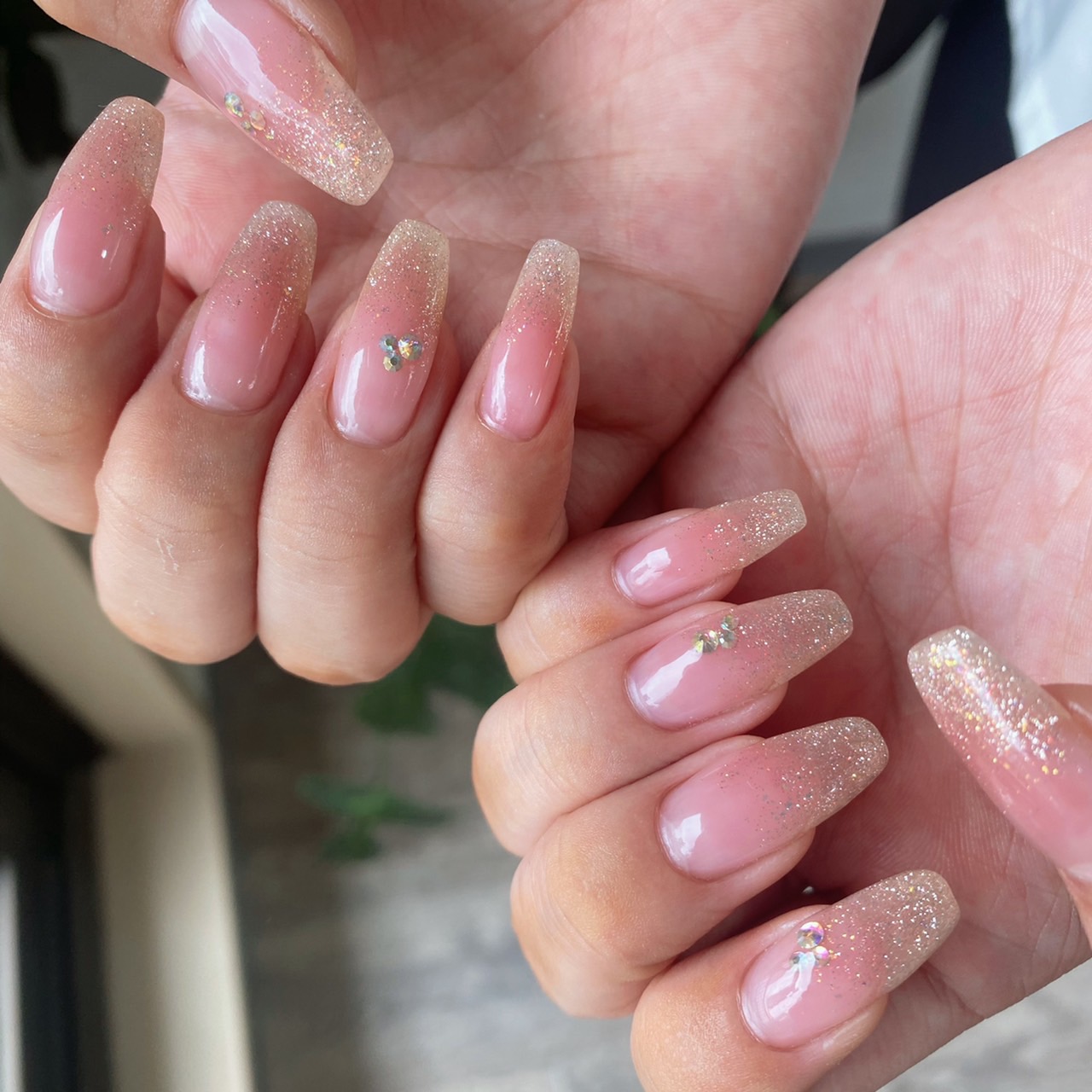 【天王寺】≪パラジェル認定サロン≫≪総売上の50％還元≫≪16時までに退勤可能≫≪土日休み取得OK≫高い技術力があり、高リピート率の大人気ネイルサロン！集客力抜群のサロンで、しっかり入客したい方にオススメ！「nail salon midpoint（ネイルサロンミッドポイント）」からネイリスト（ネイル）の求人☆☆