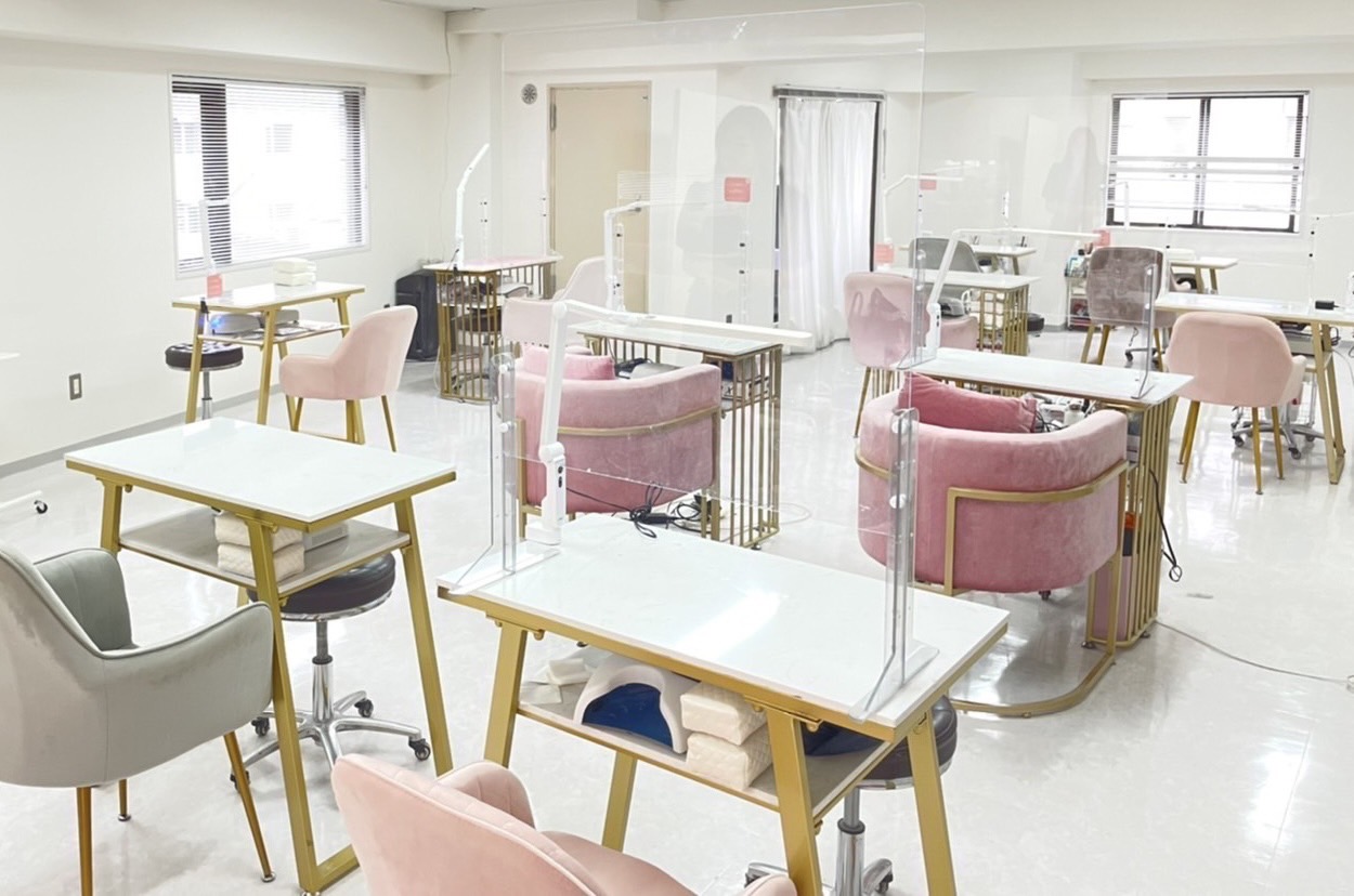 【新宿西口】≪指名料全額バック≫≪雑務一切なし≫≪社会保険完備≫スカルプ・3Dアート・痛ネイルなど入客したい方、大歓迎!希望にあった働き方ができるサロン「pomy nail 新宿店(ポミーネイルシンジュクテン)」からネイリスト(ネイル)の求人☆☆