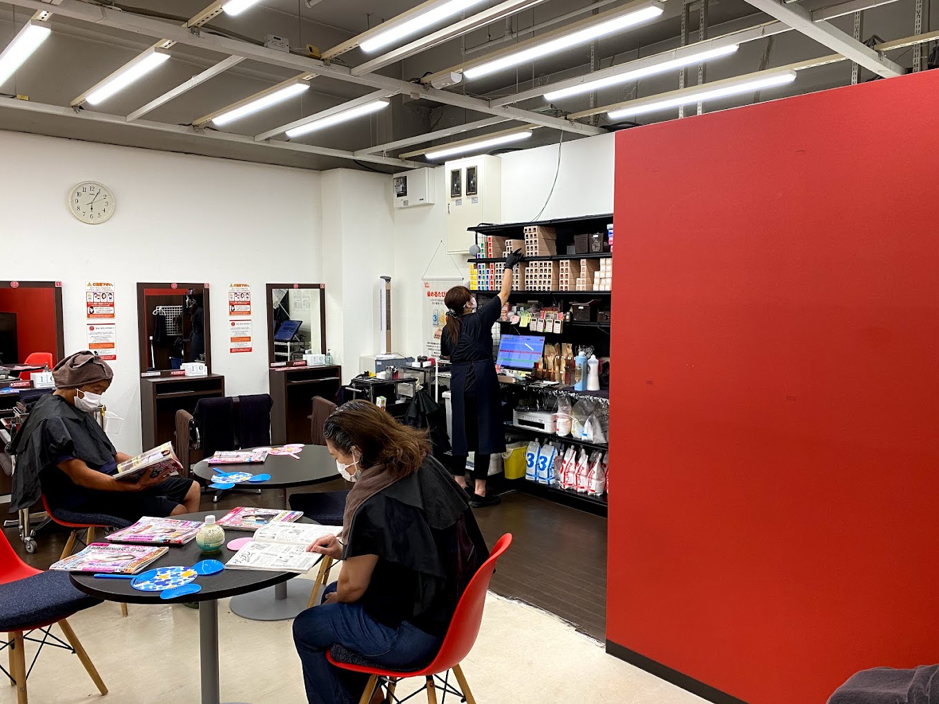 【せんげん台】≪最高月13日休み≫≪土日休みOK≫≪社会保険完備≫ブランクある方や未経験の方も大歓迎!自分にあった出勤日数を選べるため、プライベートとの両立も可能です!「カラータウン イオンスタイルせんげん台店(カラータウンイオンスタイルセンゲンダイテン)」からカラーリスト(美容師)の求人☆★