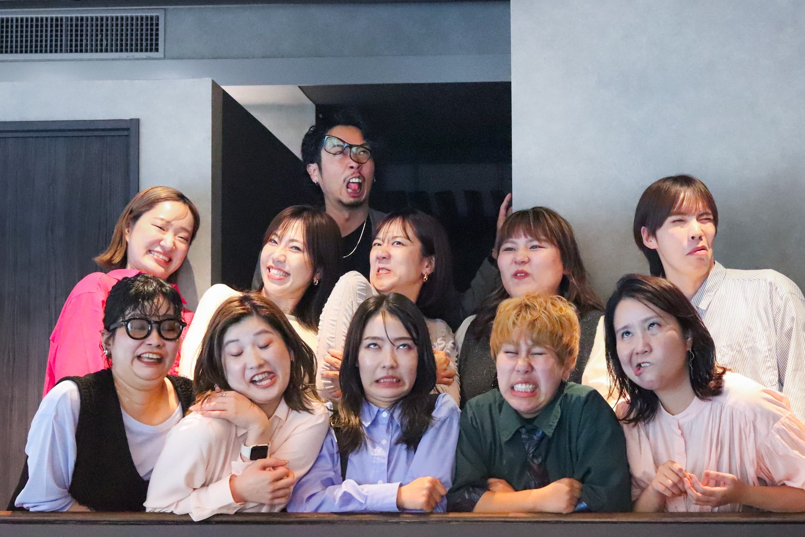 【住吉】≪高単価サロン×高給与≫≪客単価平均16000円≫≪土日祝休みOK≫≪完全週休2日制≫≪営業17時半退勤可能≫独立支援やSMS広告費・モデル費用のサポートあり!大人女性に"似合う"を届ける提案型サロン「Luu(ルー)」からスタイリスト(美容師)の求人☆★