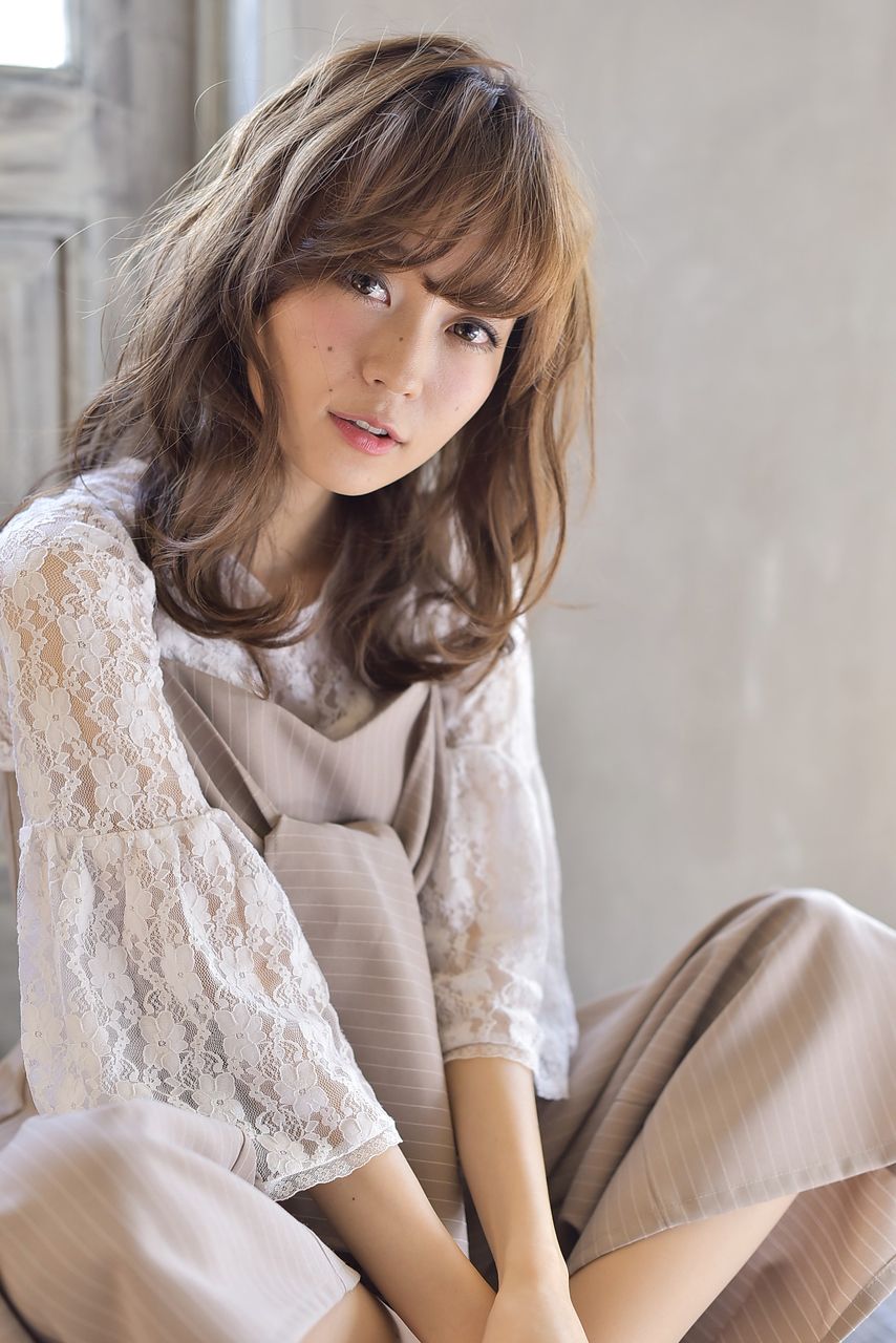 【山本】≪最短1年デビュー≫≪月給19万円〜≫≪社会保険完備≫≪ヘアメイクにも携われる≫海外のショーや芸能関係の依頼も多数！幅広い経験ができるサロンです！「nanana parena 宝塚店（ナナナパレナタカラヅカテン）」アシスタント（美容師）の求人☆★