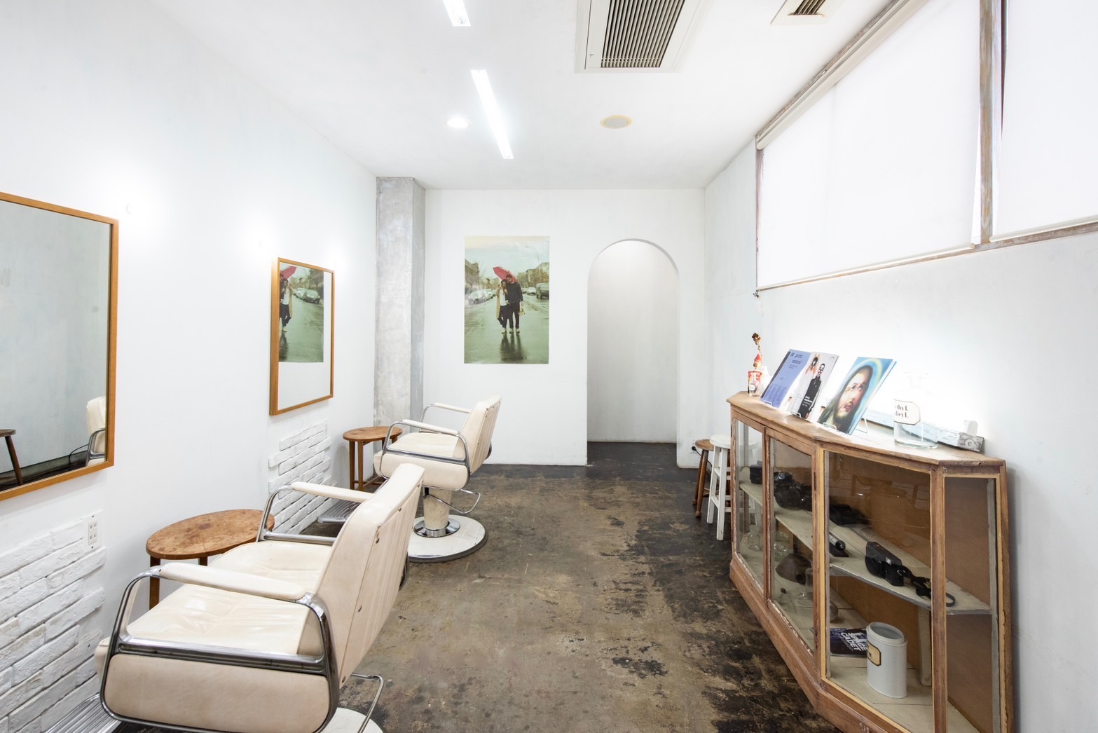 【小倉】≪社会保険完備・選べる働き方・土日の希望休OK・駐車場完備・デザインカラーが人気≫薬剤にもこだわり一人ひとりに寄り添った施術ができます！男女問わずお洒落な世代から大人気の高単価サロン「MAAAAAC（マーシー）」からスタイリスト（美容師）の求人☆★