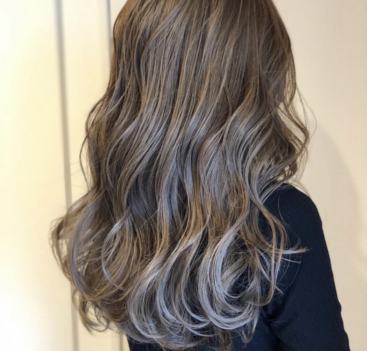 【春日川】≪完全週休2日制≫≪実働7時間勤務可能≫≪社会保険完備≫大型連休が年4回、年間休日115日でプライベートも充実。集客抜群で入社後すぐの方でもどんどん入客してもらえます。「HAIR SALON EXIA（ヘアーサロンエクシア）」からスタイリスト（美容師）の求人☆★