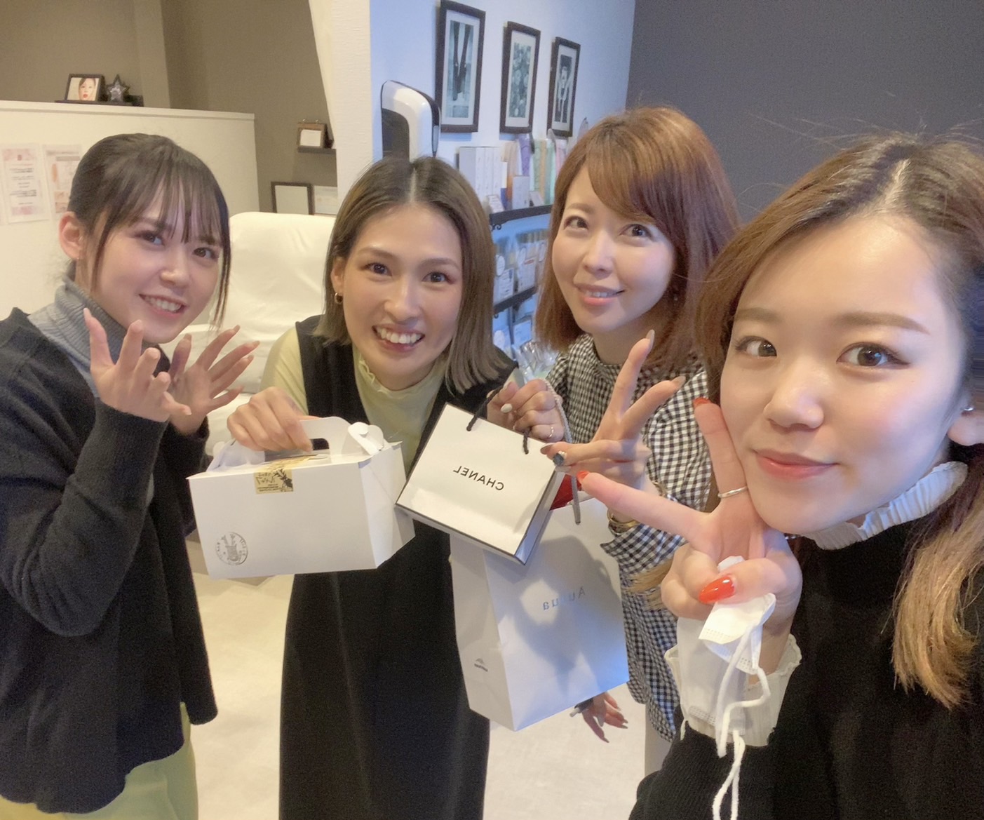 【英賀保】≪社会保険完備≫≪日曜定休≫≪GW休暇あり≫実働8時間・19時までには退勤可能のため、体力的にも負担なく働けます!ネイルアイのトータルビューティーサロン!「naileyesalon&school Lycka(ネイルアイサロンアンドスクールリッカ)」からアイリスト(まつげエクステ・まつげパーマ・アイブロウ)の求人☆☆