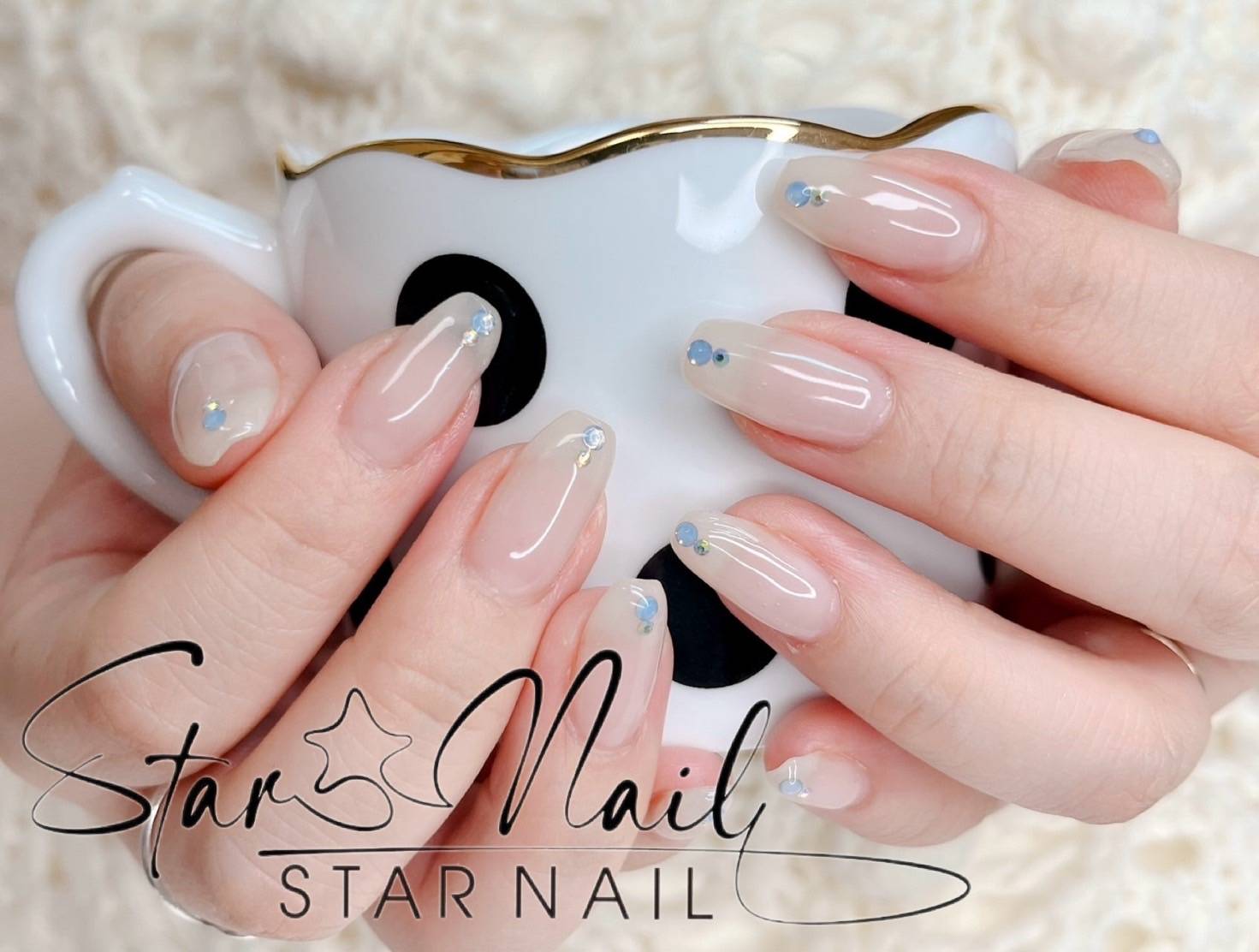 【海老名駅】≪未経験歓迎・社会保険完備・髪色、ネイル自由≫週2日から勤務OK！働くママさん＆Wワーク希望の方必見です！自分にあった働き方ができるサロン「Star☆Nail（スターネイル）」からネイリスト（ネイル）の求人☆☆