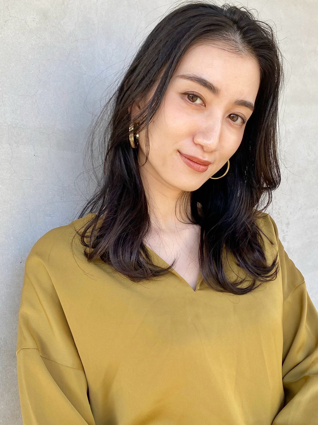 【八事】◆完全週休2日制・平均退社18時半・社会保険完備◆独自システムにより、顧客がいない方やブランクのある方でもOK！1日平均4名の入客＋高単価で数をこなさずとも稼げるサロンです！「宝の髪（タカラノカミ）」からスタイリスト（美容師）の求人☆★