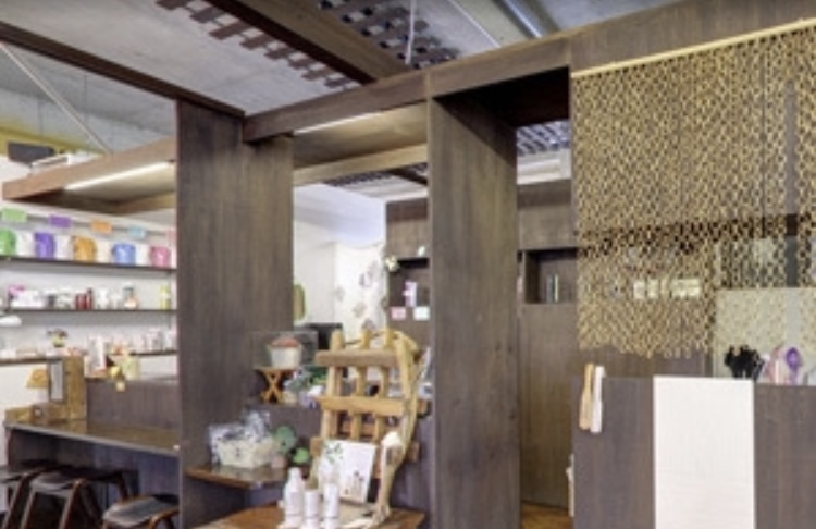 【広木】≪髪質改善専門店・社会保険完備・月8日休み・保育料補助あり・営業時間18時迄≫子育て中のママさんへも理解のある環境です！大人女性中心にリピーターさんの多いヘアサロン「美容室 もぜか堂（ビヨウシツモゼカドウ）」からスタイリスト（美容師）の求人☆★