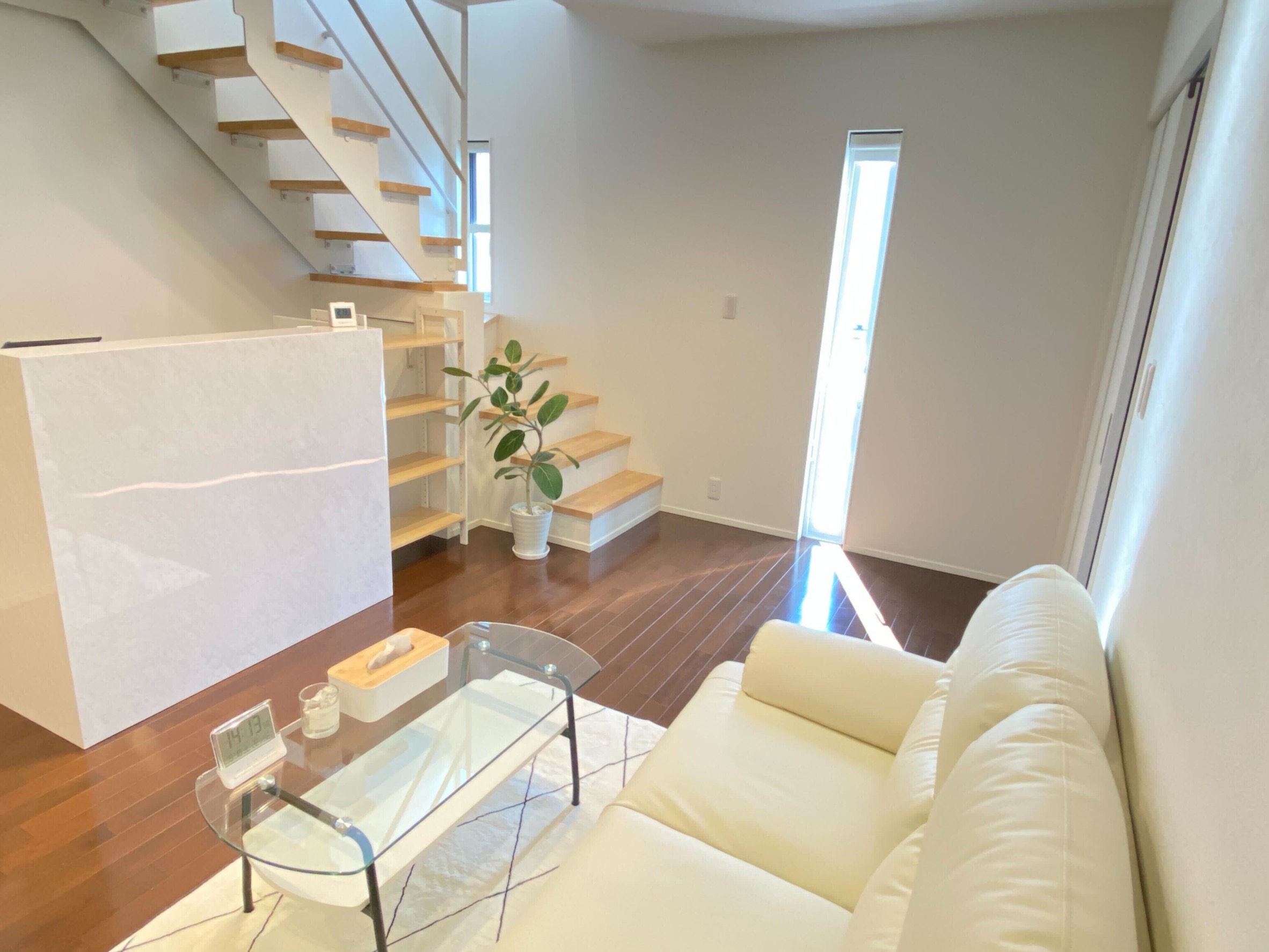 【イオンモール浜松市野近く】≪未経験・通信生歓迎≫≪社会保険完備≫≪20時までに退勤可・残業ナシ≫≪髪色自由・ネイルOK≫≪土日休み月1回OK≫≪営業時間内レッスンのみ≫お客様のなりたいを実現する眉毛・脱毛専門店！アイブロウか脱毛どちらか経験のある方大歓迎！「Tempo Felice 浜松店（テンポフェリーチェハママツテン）」からアイブロウリストの求人☆☆