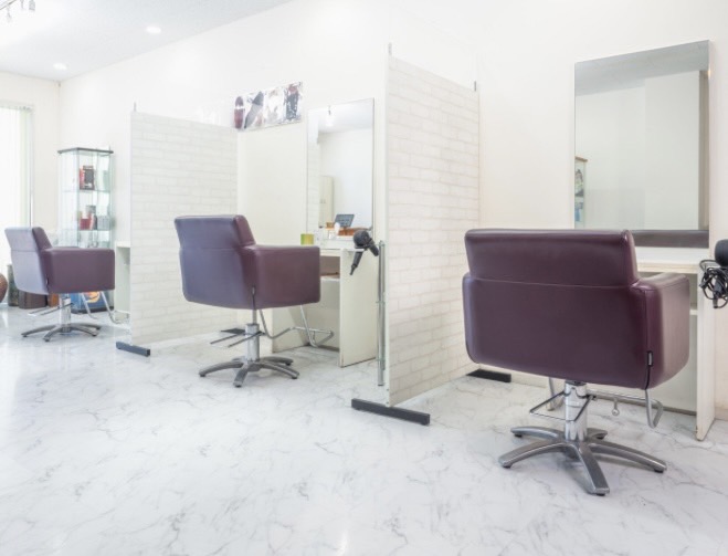 【東大宮】≪完全週休2日制≫≪土日祝休みOK≫≪フレックス制度あり≫完全マンツーマン、1日3名入客のスタイルで働ける髪質改善系サロン！残業や社内イベントも無く、オンオフを切り替えて働けるサロンです！「美容室ピュアティ（ビヨウシツピュアティ）」からスタイリスト（美容師）の求人☆★