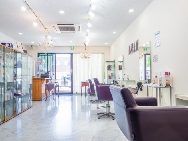 【東大宮】≪完全週休2日制≫≪土日祝休みOK≫≪フレックス制度あり≫完全マンツーマン、1日3名入客のスタイルで働ける髪質改善系サロン！残業や社内イベントも無く、オンオフを切り替えて働けるサロンです！「美容室ピュアティ（ビヨウシツピュアティ）」からスタイリスト（美容師）の求人☆★