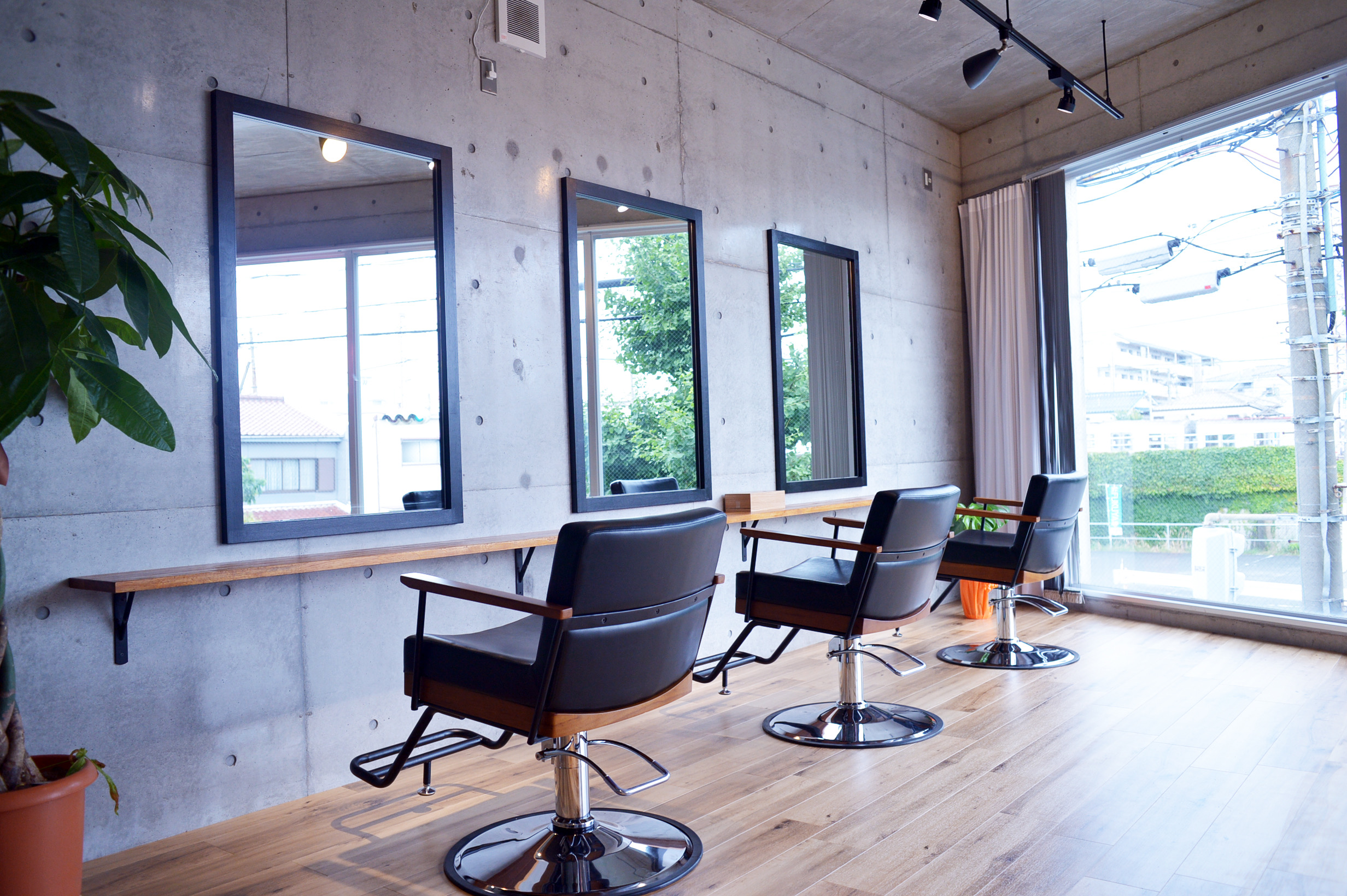 【舞子】≪正社員or業務委託から選べる≫≪土日休みOK≫≪連休取得OK≫≪自由出勤制≫少人数の地域密着型プライベートサロン！ガヤガヤした雰囲気が苦手な方にオススメ！「SLOW（スロウ）」からスタイリスト（美容師）の求人☆★