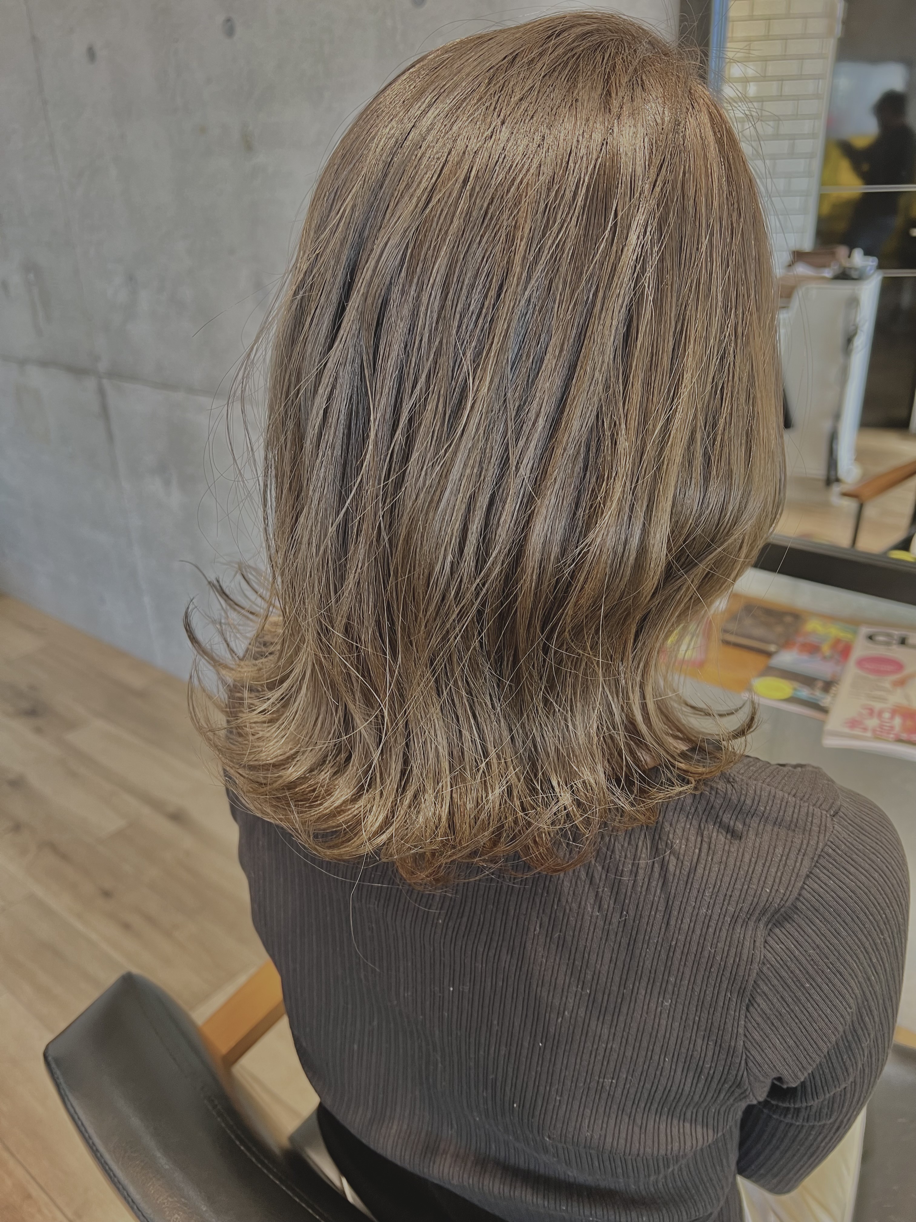 【舞子】≪正社員or業務委託から選べる≫≪土日休みOK≫≪連休取得OK≫≪自由出勤制≫少人数の地域密着型プライベートサロン！ガヤガヤした雰囲気が苦手な方にオススメ！「SLOW（スロウ）」からスタイリスト（美容師）の求人☆★