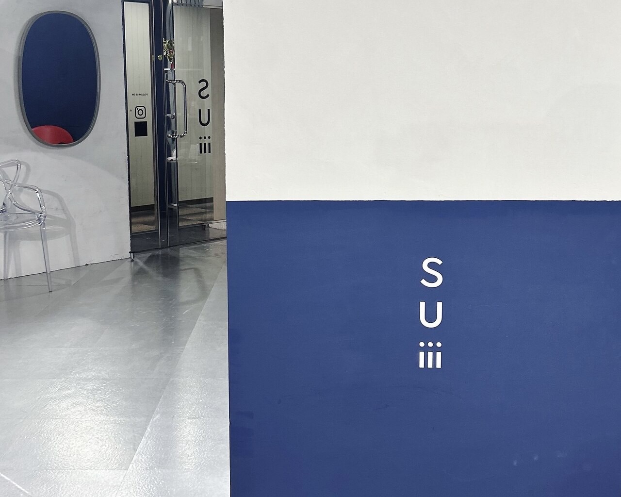 【すすきの／北海道】≪デザインカラーがウリ≫≪客単価10000円以上≫総売上100万円以上のスタッフ多数！トレンドだけでなく自分らしさを追求できるサロンです！社内アカデミーがあり、デビューまでしっかりサポート！自分だけの特徴を持った美容師さんを目指せます。「SUiii（スイ）」からアシスタント（美容師）の求人☆★