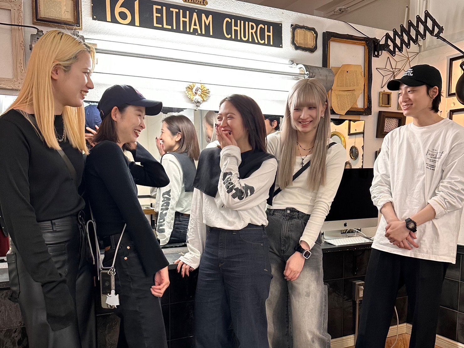 【大名】≪社会保険完備・完全週休二日制・高月給・高単価≫高い歩合率を準備しているので高収入も狙えます!人気のエリアで集客もバッチリ!!トレンドに強く創るスタイルが多くのお客様に支持されているヘアサロン「La Rica(ラリカ)」からスタイリスト(美容師)の求人☆☆