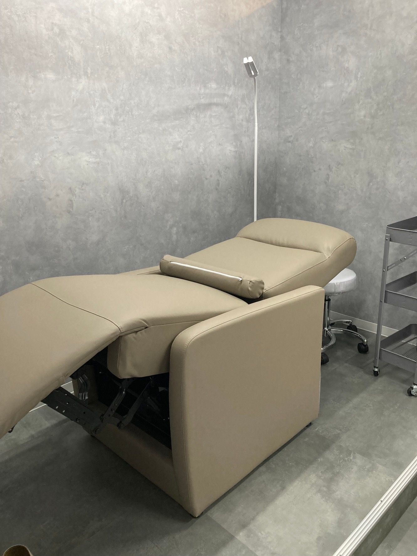 【三宮】2024年4月OPEN≪社会保険完備≫≪月8日休み≫研修中もお給料あり!沢山の最新技術を導入したサロン!「PLATINUM DOLL 三宮店(プラチナムドールサンノミヤテン)」からアイリスト(アイデザイナー・まつげエクステ)の求人☆★☆