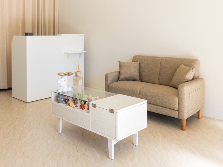 【久米田】≪土日祝休み取得可能≫≪髪色ネイル自由≫≪ママさんの応募可能≫≪3Dアートあり≫今までの経験を生かして働きたい方におすすめ！地域密着型のサロンです。「Loa nail（ロアネイル）」からネイリスト（ネイル）の求人☆☆