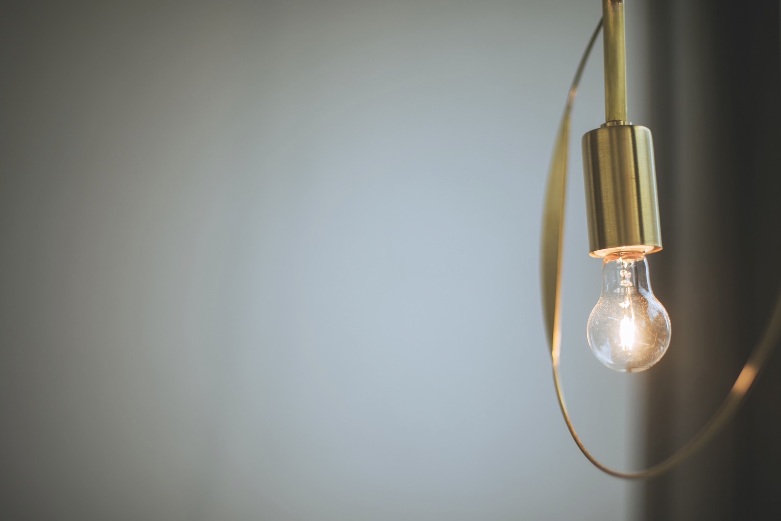 【京都市役所前】≪トータルビューティーサロン≫≪日祝定休≫≪ブランクOK≫≪育児との両立もできる環境≫オーナーさんも仕事と育児を楽しく両立されています！お客様、スタッフがワクワク楽しめる環境を一緒に作っていくことができます！「Jasmine（ジャスミン）」からカラーリスト（美容師）の求人☆★