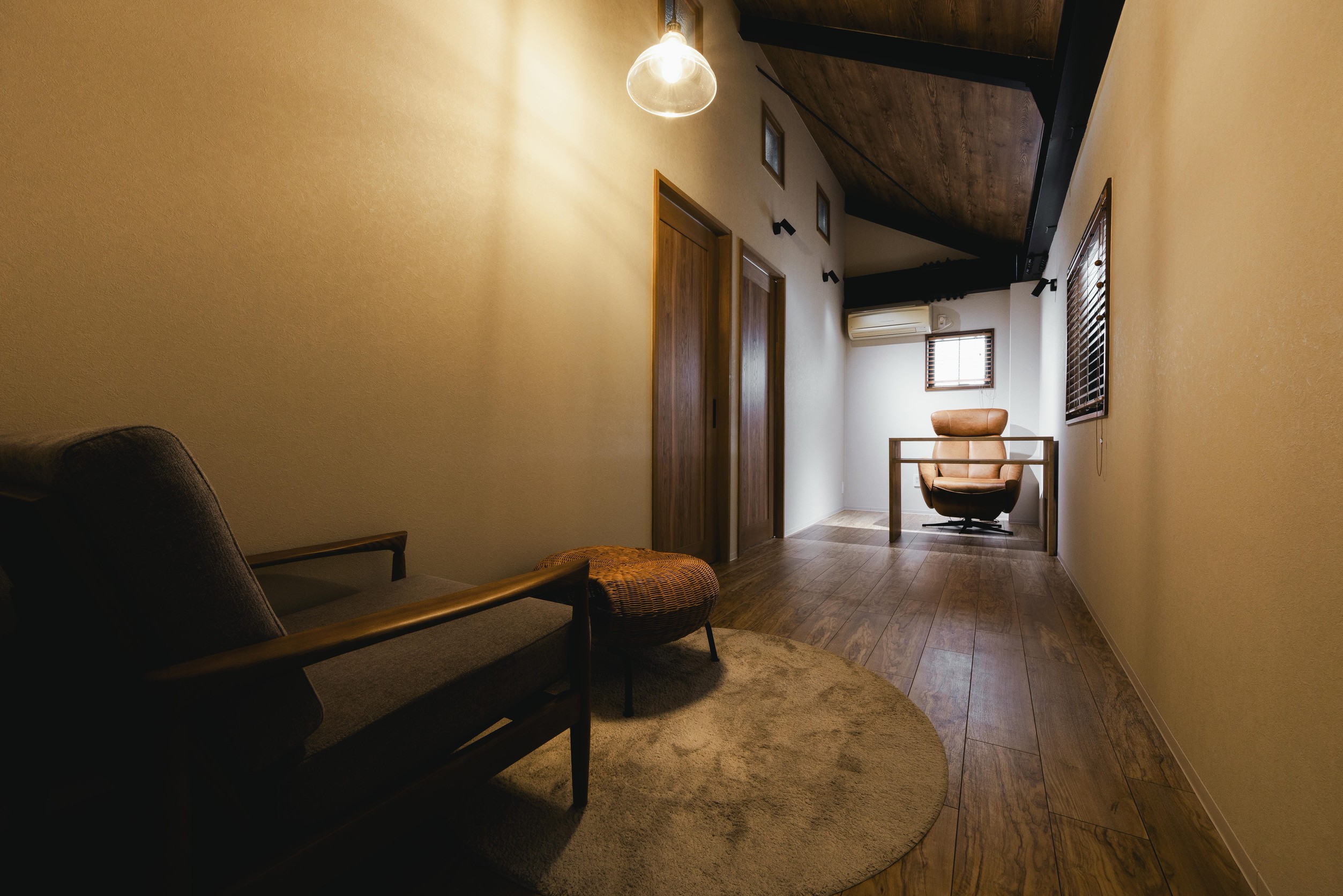 【川東】≪社保完備・完全週休二日制・固定顧客多数・残業ほぼ無し・ノルマなし≫現在エステ部門休業のため即戦力エステティシャン急募！！小規模人数サロンでアットホームな雰囲気で長く働ける環境です！地域密着型でお客様との関係性を大切にしているサロン「hue（ヒュー）」からエステティシャンの求人☆☆