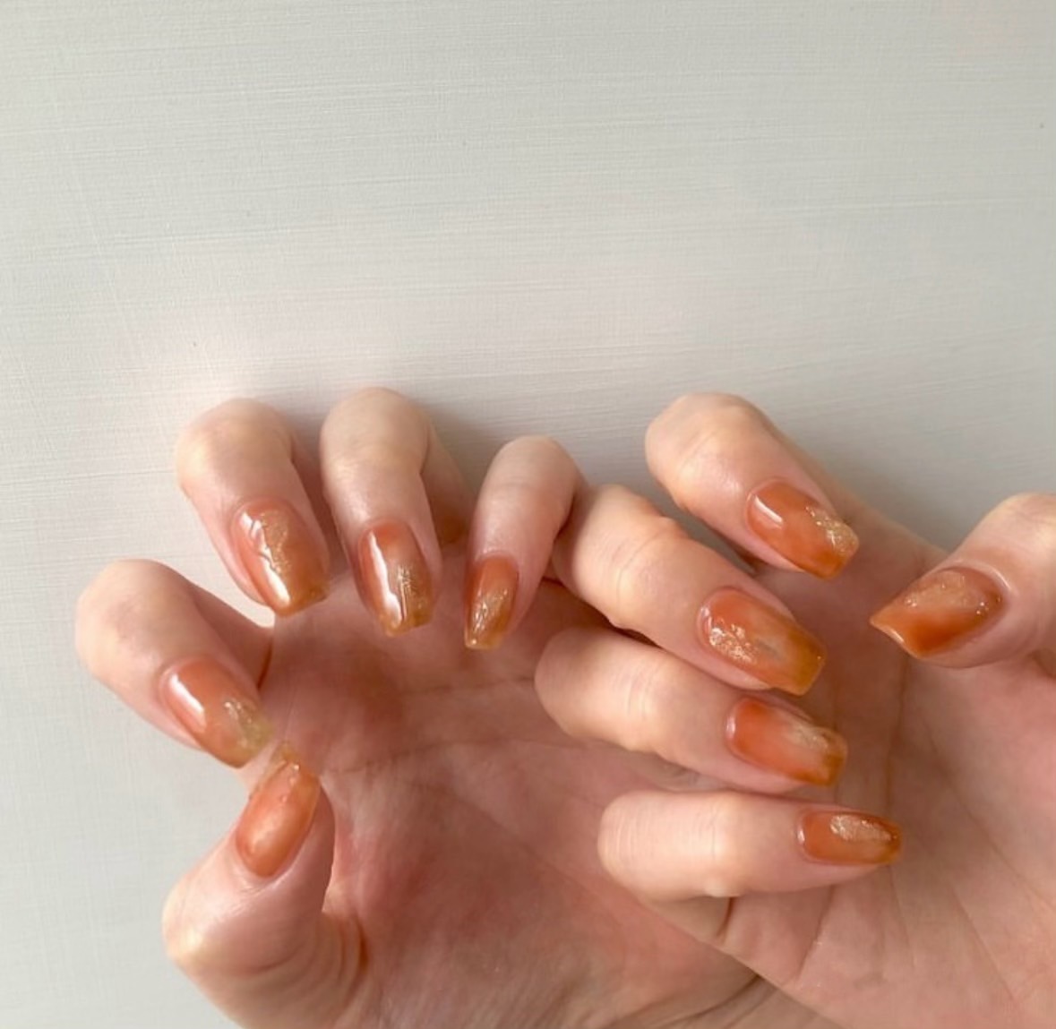 【自由が丘】≪18時閉店≫≪産休育休実績あり≫≪社会保険完備≫業界では珍しい18時閉店のサロンさんで、プライベートの時間もしっかり確保できます！可愛い店内でモチベーションアップ間違いなし！「Luria 自由が丘店（ルリアジユウガオカテン）」からネイリスト（ネイル）の求人☆☆