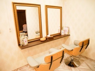 【西焼津】今までの経験、自分の希望に合う働き方が可能!こんな働き方をしたい、こんな技術を打ち出したいなどの相談歓迎!自分自身をプロデュースして勤務可能!「SALON RODAN(サロンロダン)」からアイリスト(まつげエクステ・まつげパーマ・アイブロウ)の求人★☆