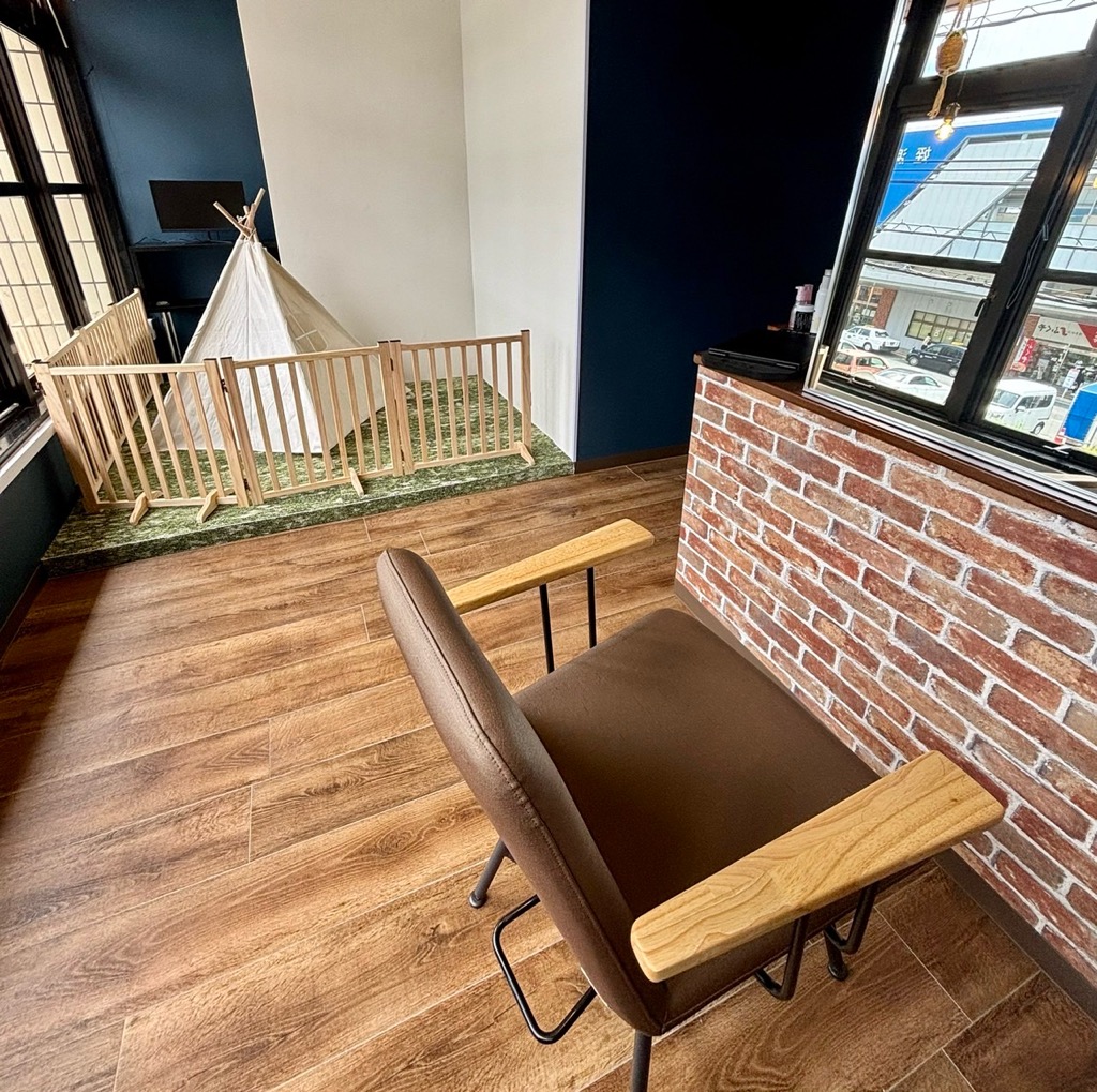 【姪浜駅】≪正社員でも休日数や勤務時間の調整OK・社会保険完備・マンツーマン施術OK・ＷワークOK・独立支援あり≫自由な働き方でプライベートもしっかり充実できます！幅広い年代のお客様に愛される少人数制のプライベートサロン「hair salon Fan（ヘアーサロンファン）」からスタイリスト（美容師）の求人☆★