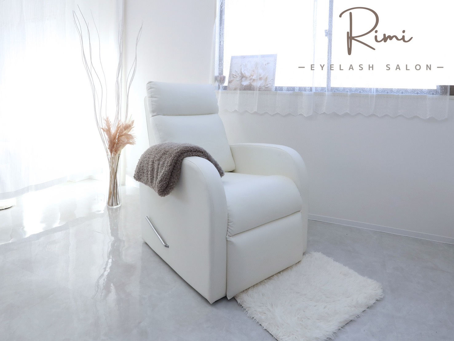 【三国ヶ丘】≪髪色・ネイル自由≫自由シフト制のためワークライフバランスをしっかりとることができます！「Rimi 三国ヶ丘店（リーミミクニガオカテン）」からアイリスト（まつげエクステ・まつげパーマ・アイブロウ）☆☆