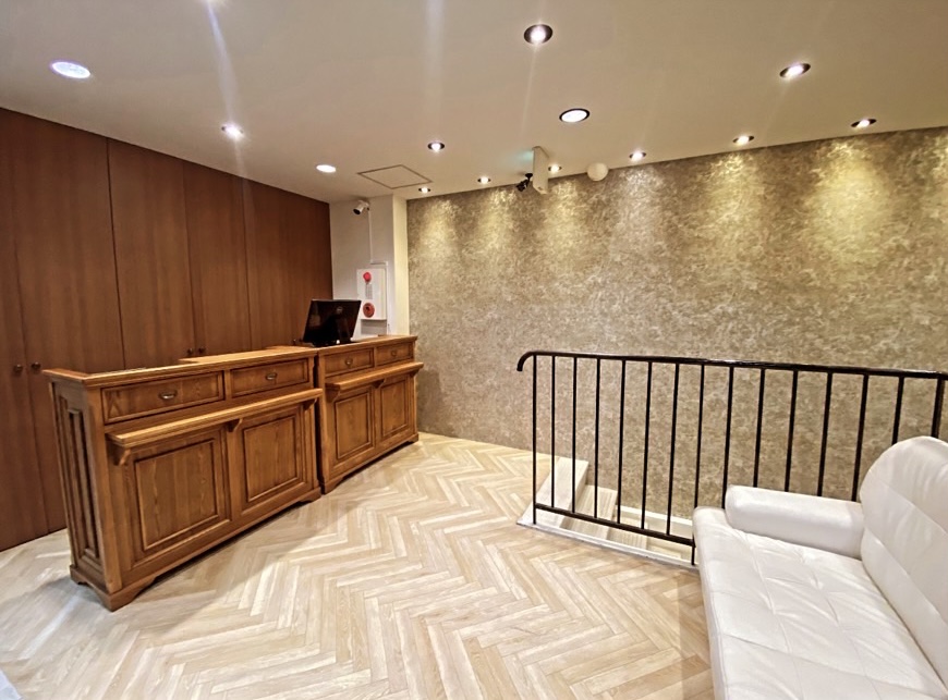 【青葉通一番町】≪社会保険完備≫≪土日祝休みOK≫≪産休育休実績あり≫≪20時までに退勤可能≫取り入れてほしい条件があれば相談可能！エリアナンバーワンの条件を目指しており、好条件サロンをお探しの方にオススメな「Cherie（シェリー）」からスタイリスト（美容師）の求人★☆