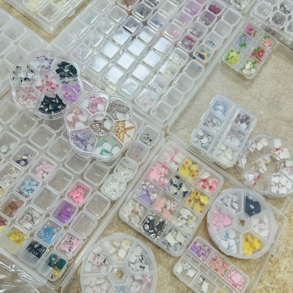 【新宿御苑前】≪土日休み取得OK≫≪WワークOK≫≪社会保険完備≫韓国風ネイルなど、トレンドに合わせたメニューを習得できます！高単価＆高還元率で頑張った分しっかり還元！パラジェル専門サロン「Guleum（クルム）」からネイリスト（ネイル）の求人☆☆