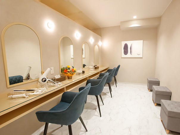 【梅田】≪社会保険完備≫≪産休育休取得実績あり≫≪家賃補助あり≫実働8時間・土日休みの取得OKなど働きやすい環境です!フェイシャル・痩身に特化したエステサロン「ESTHE STATION 梅田本店(エステステーションウメダホンテン)」からエステティシャンの求人☆★