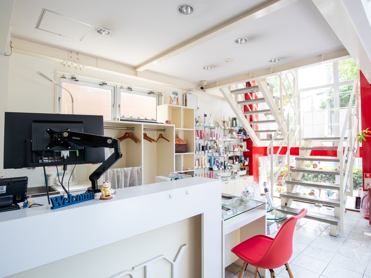 【阪神打出】≪社会保険完備≫≪住宅手当あり≫≪完全週休2日≫≪着付け・メイクも習得可能≫営業内レッスン推奨のため、残業なく働けます!「PAR-TY芦屋店(パーティアシヤテン)」からアシスタント(美容師)の求人☆★