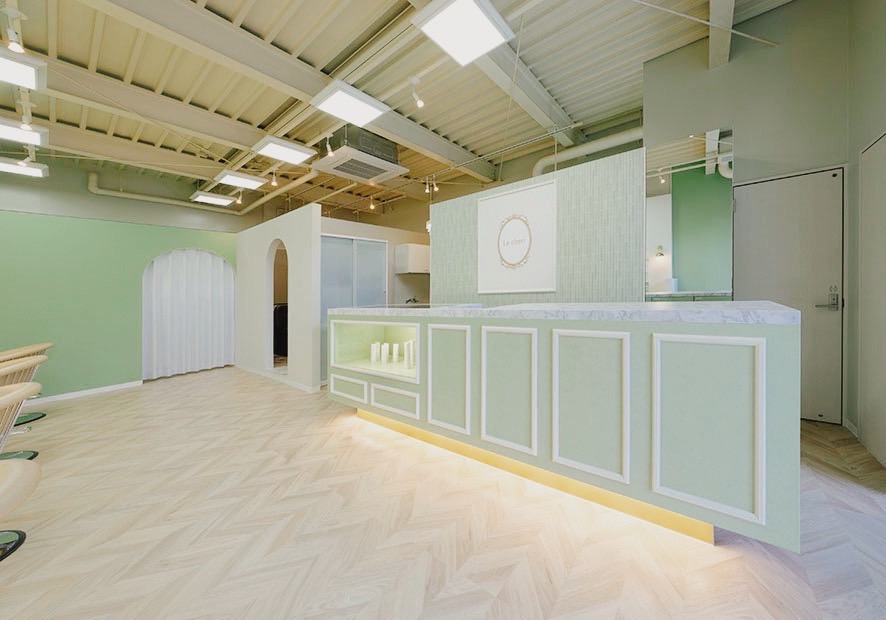 【小牧駅】◆社会保険完備・産休育休実績あり◆スタイリストオンリーサロンのため、お客様への入客は完全マンツーマン！ミーティングや朝礼終礼無しでプライベートも予定が立てやすい！お客様に寄り添ったスタイル提供が自慢の「Le cheri（ルシェリ）」からスタイリスト（美容師）の求人☆★☆