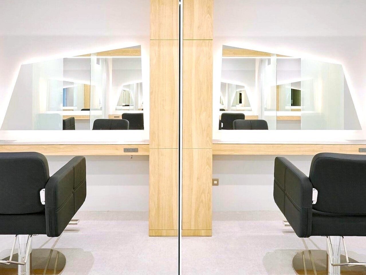 【所沢駅】≪完全週休2日制≫≪土日祝休みOK≫≪社会保険完備≫≪20時までに退勤可能≫お休みも取得でき、しっかり稼げる環境!デザインカラーや髪質改善など様々な技術が学べるサロンです!「kusyu... 所沢東口店(クシュトコロザワヒガシグチテン)」からアシスタント(美容師)の求人☆☆